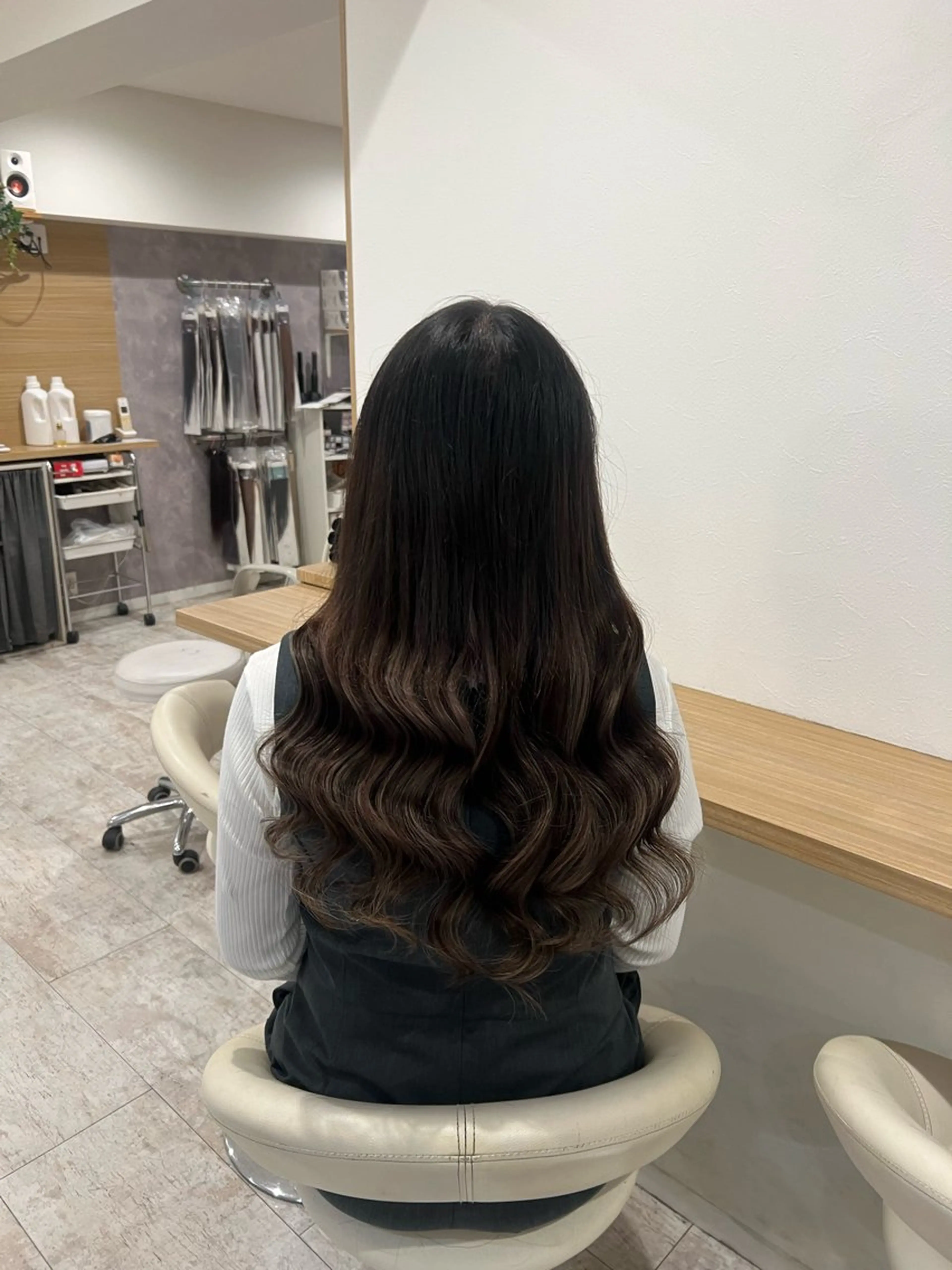 ロング エクステ 髪質改善 カット ヘアカラー トリートメント エクステ マテリアル 中央駅店のヘアスタイル
