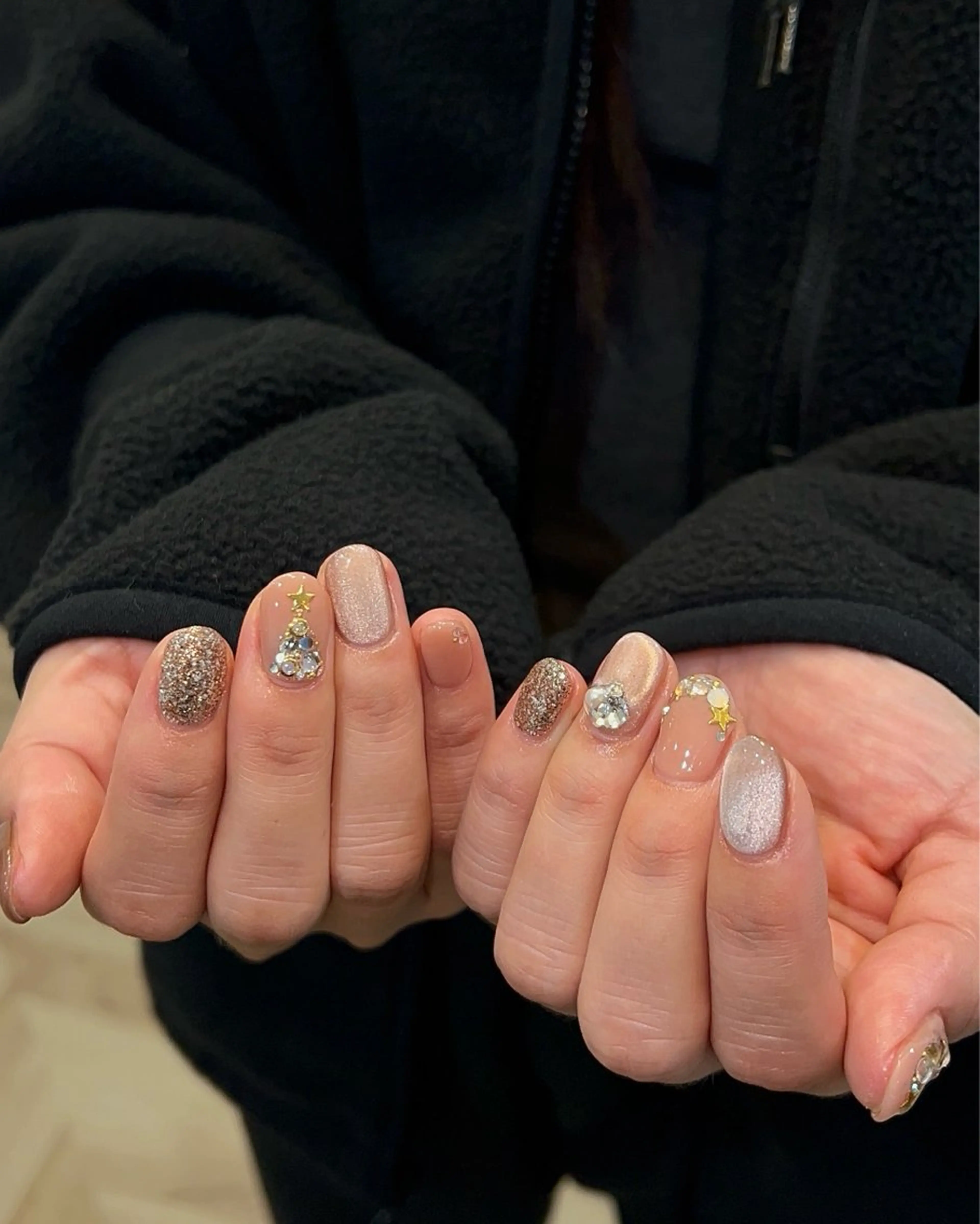 ネイル ハンドネイル フットネイル ハンドケア Nes.Nail所属・Miyagi Asamiのネイルデザイン