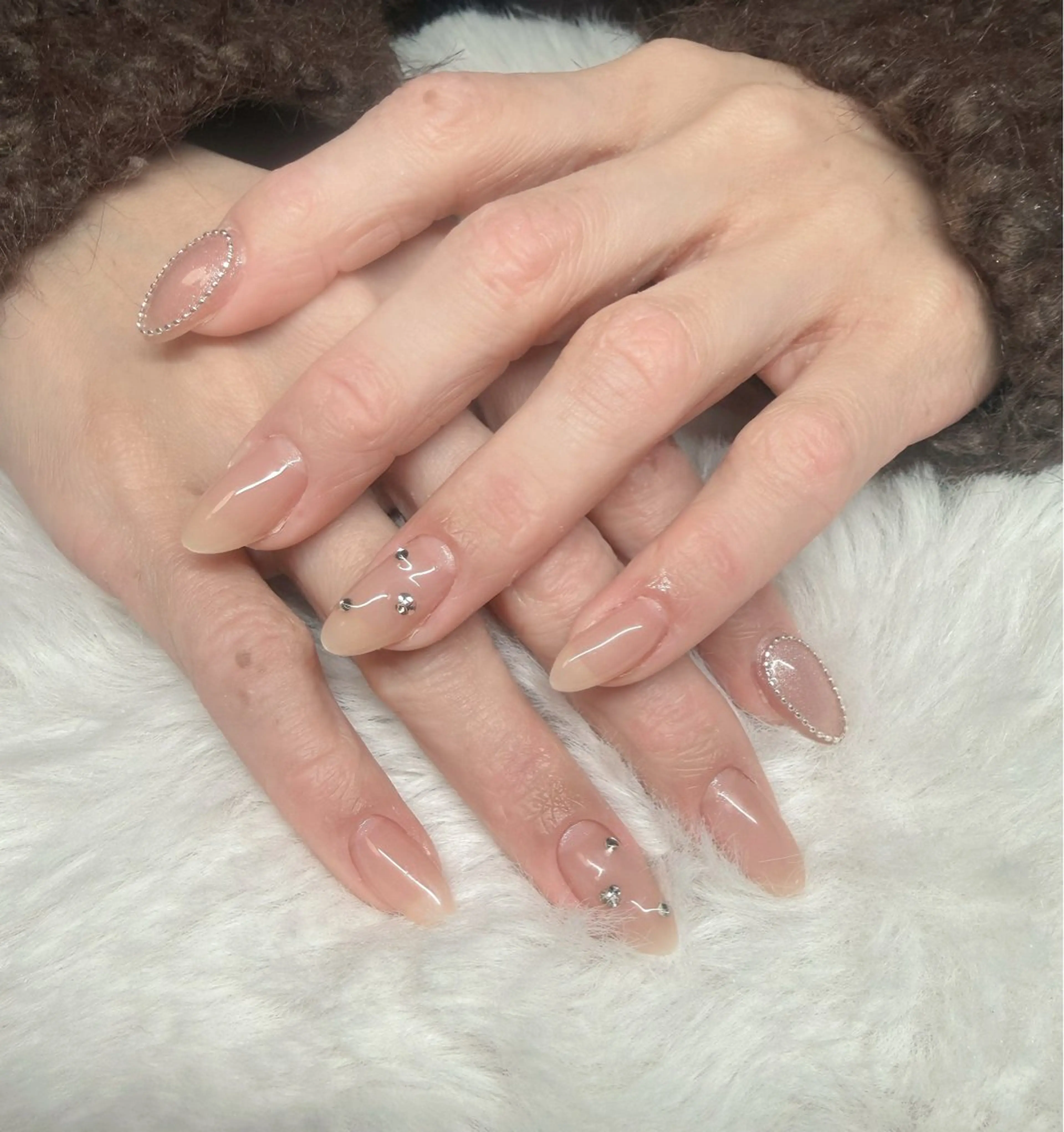 ネイル ハンドネイル ハンドケア リン リンのネイルデザイン