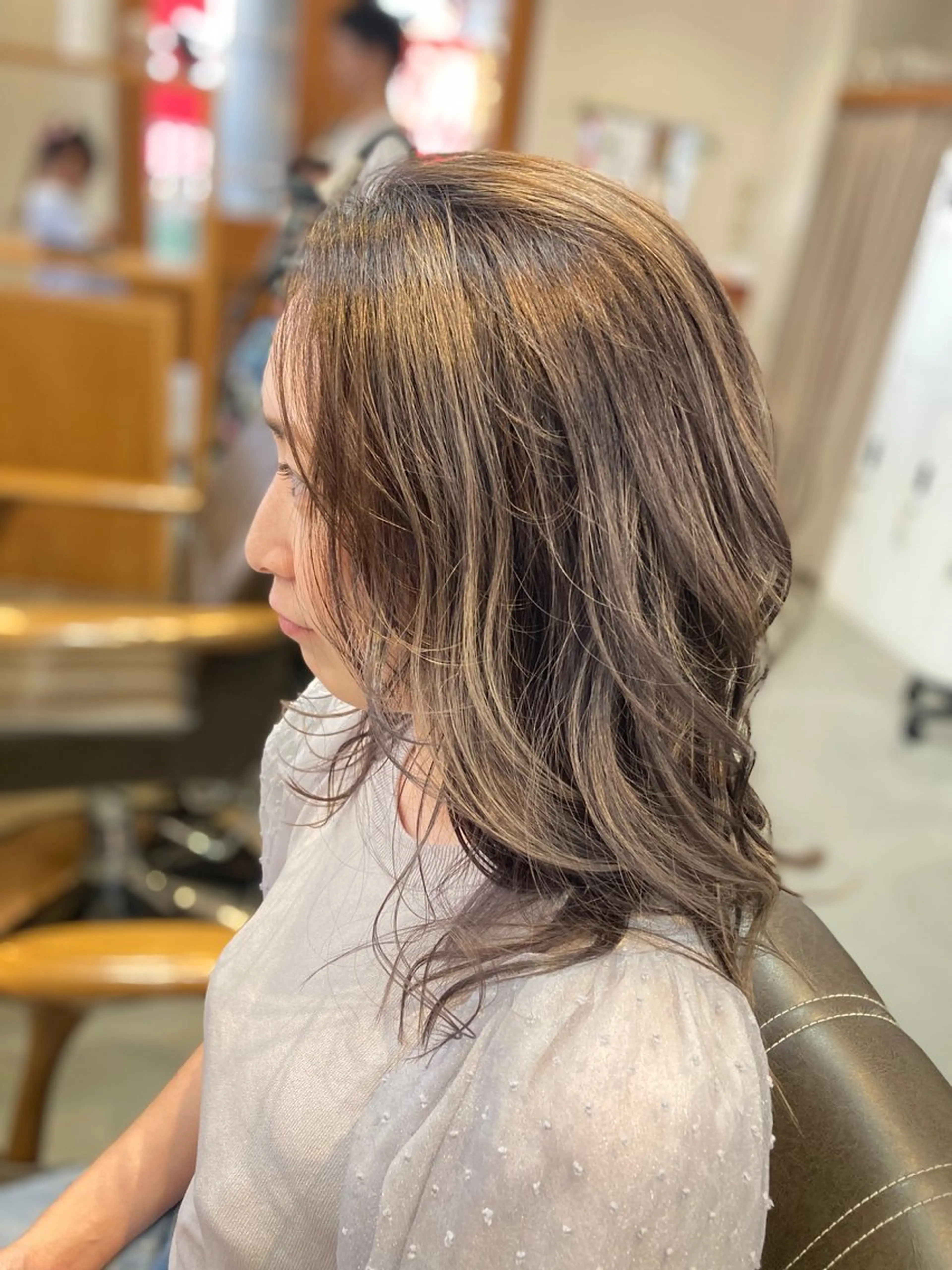 セミロング JOYBOX フクハラのヘアスタイル