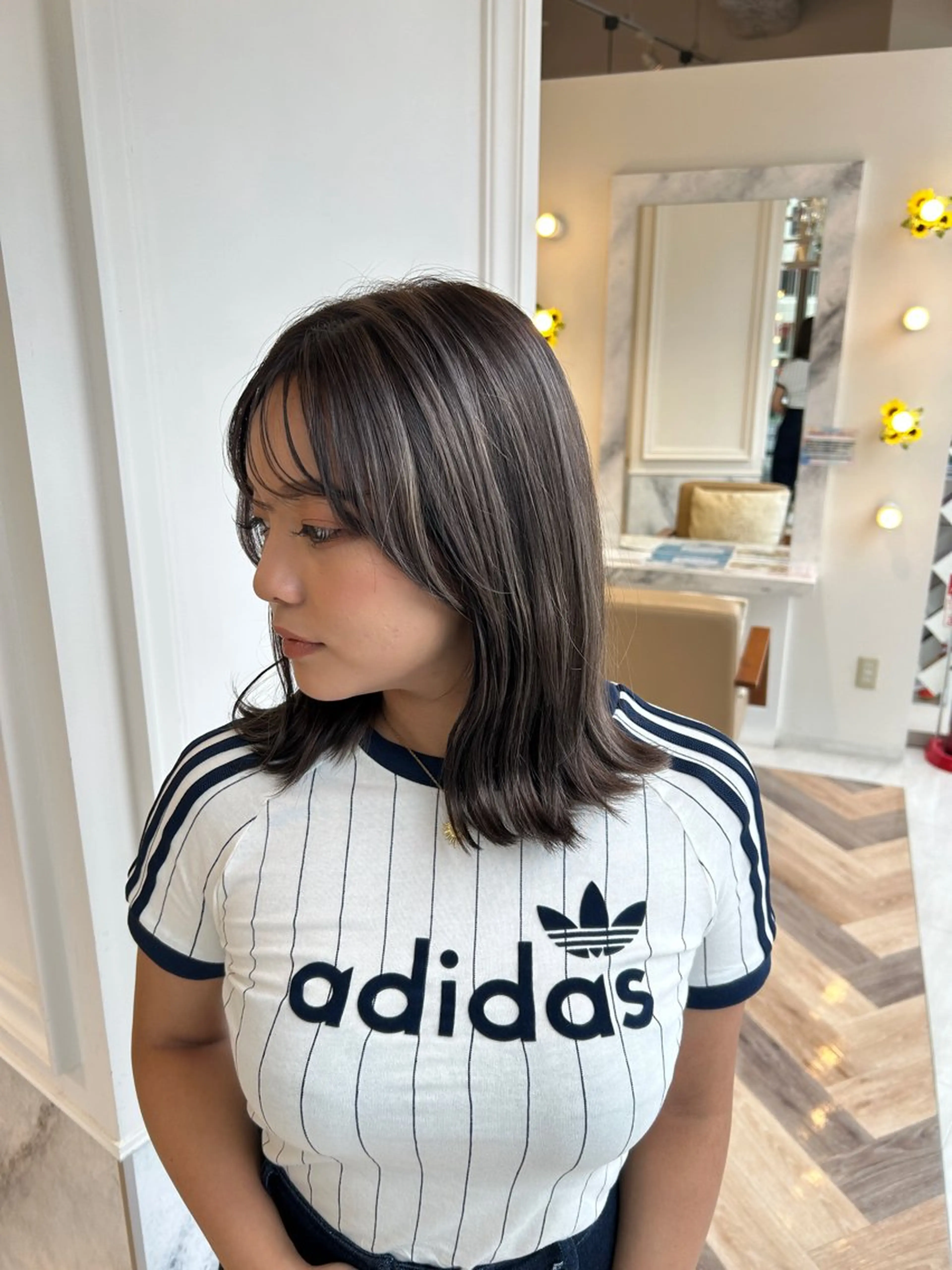 ミディアム カラー ハイライトカラー 外国人風カラー ハイライト 野田阪神/レイヤー/ ハイライト/yuuのヘアスタイル