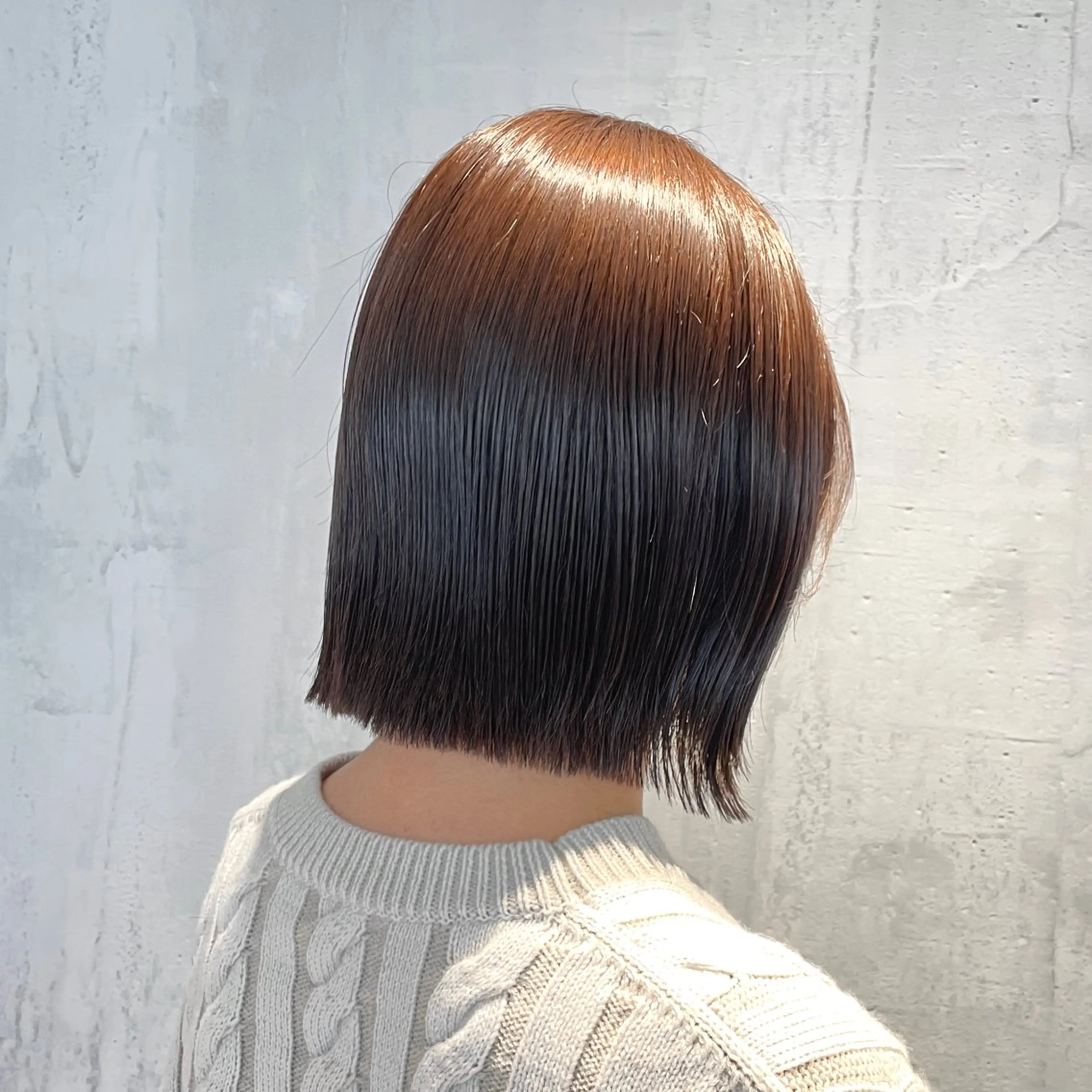 ショート カラー 切りっぱなしボブ ハイライトカラー ボブ ハイライト カット ヘアカラー トリートメント DX SHARE SALON所属・matka白髪ぼかし 大人ヘア/KEIKOのヘアスタイル