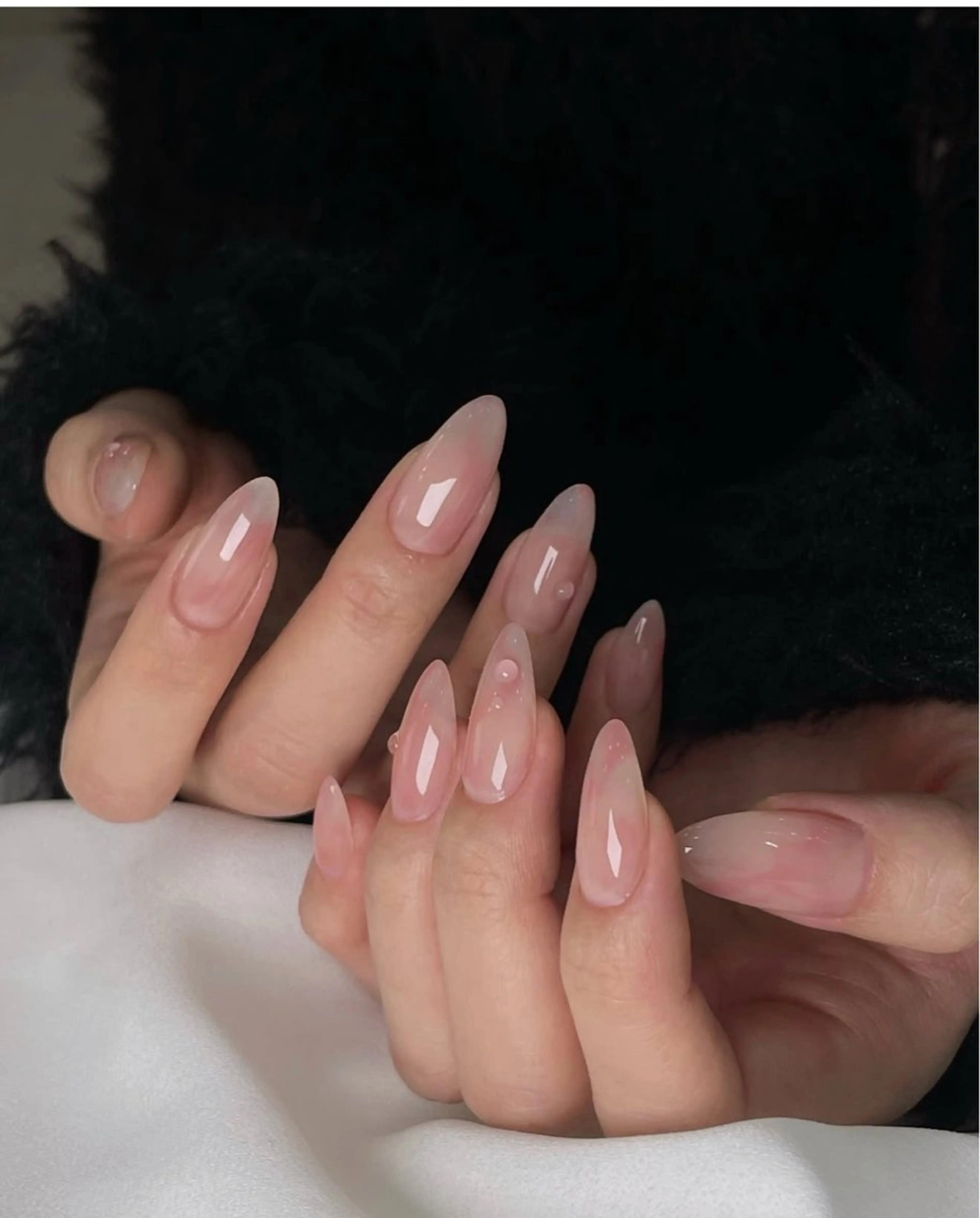 ネイル フラッシュネイル フレンチネイル グラデーション キラキラネイル 韓国ネイル ハンドネイル Lina nail所属・Lunaa 池袋のネイルデザイン