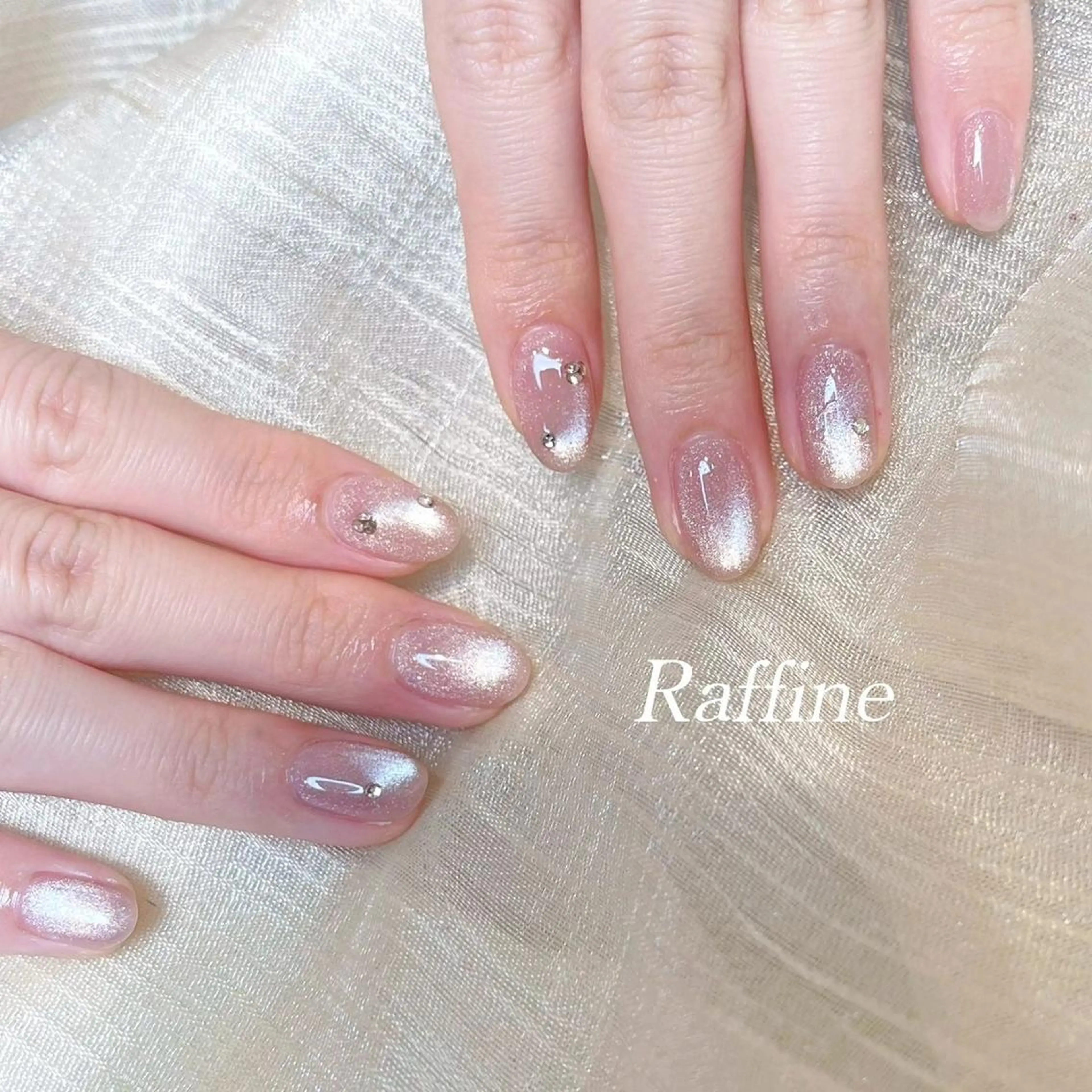 ネイル ハンドネイル RAFFINE haru🦋🩵のネイルデザイン