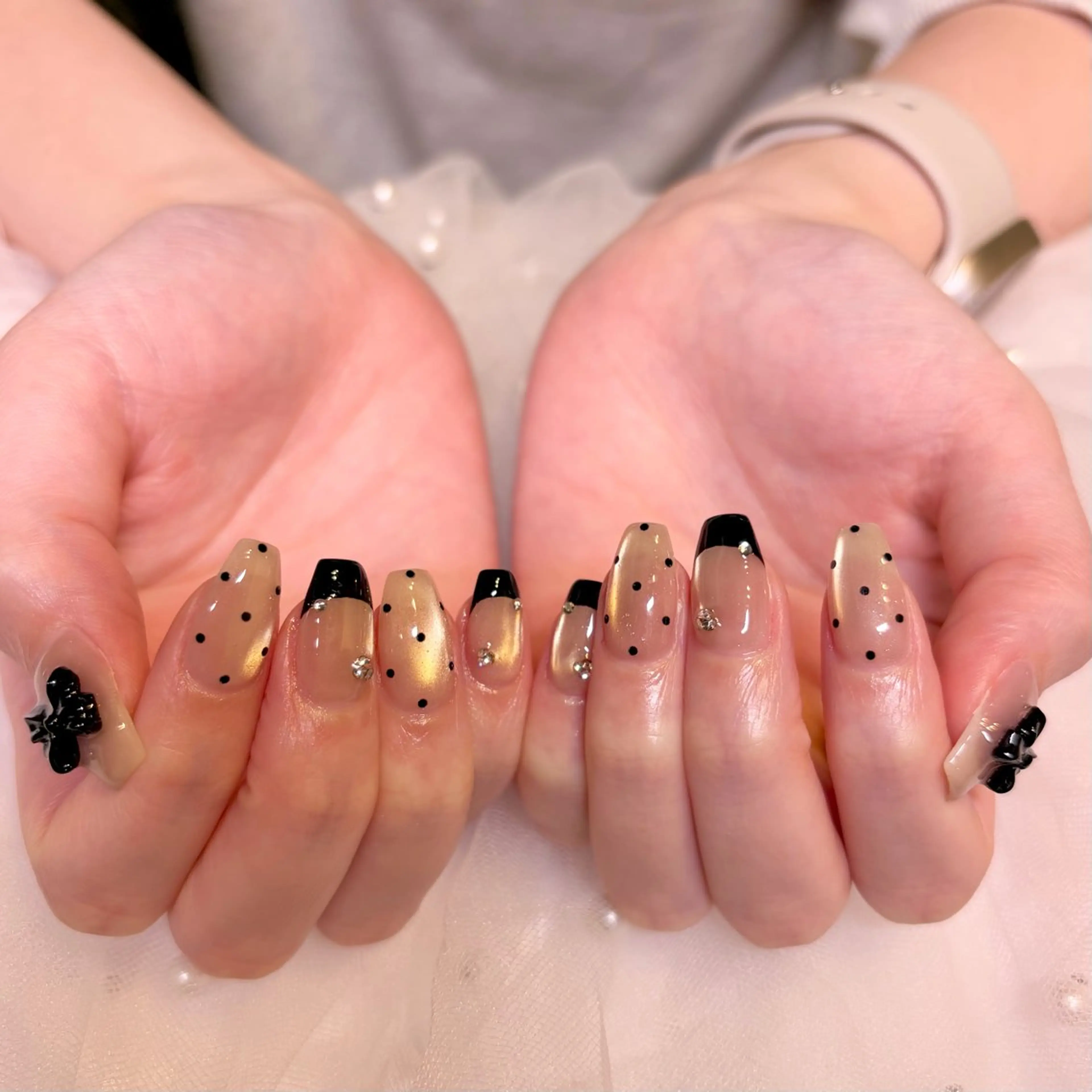 ネイル ドット フレンチネイル ハンドネイル nail salon e'mu💐のネイルデザイン