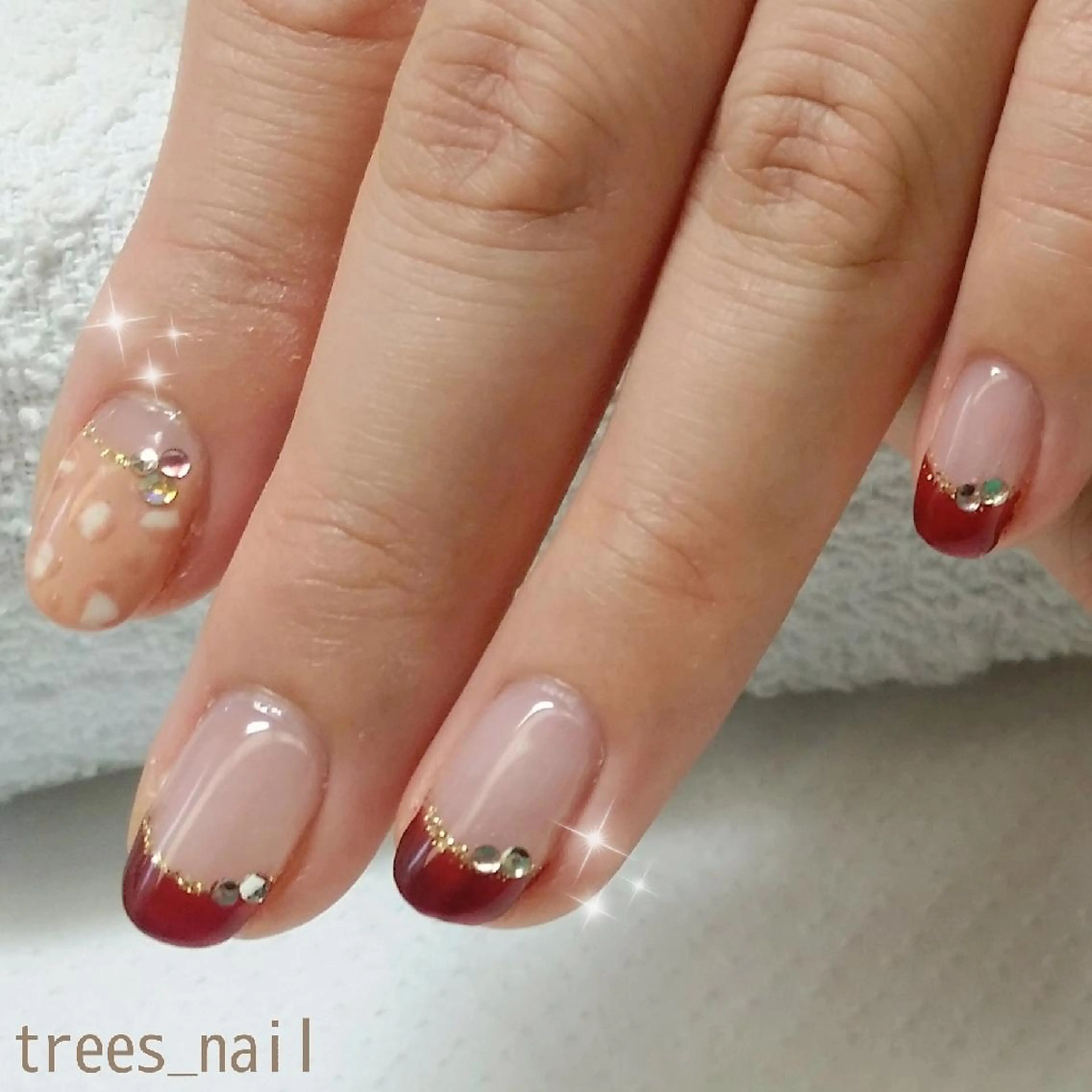 ネイル アニマル柄 ボルドー フレンチネイル ハンドネイル フットネイル trees_ nailのネイルデザイン