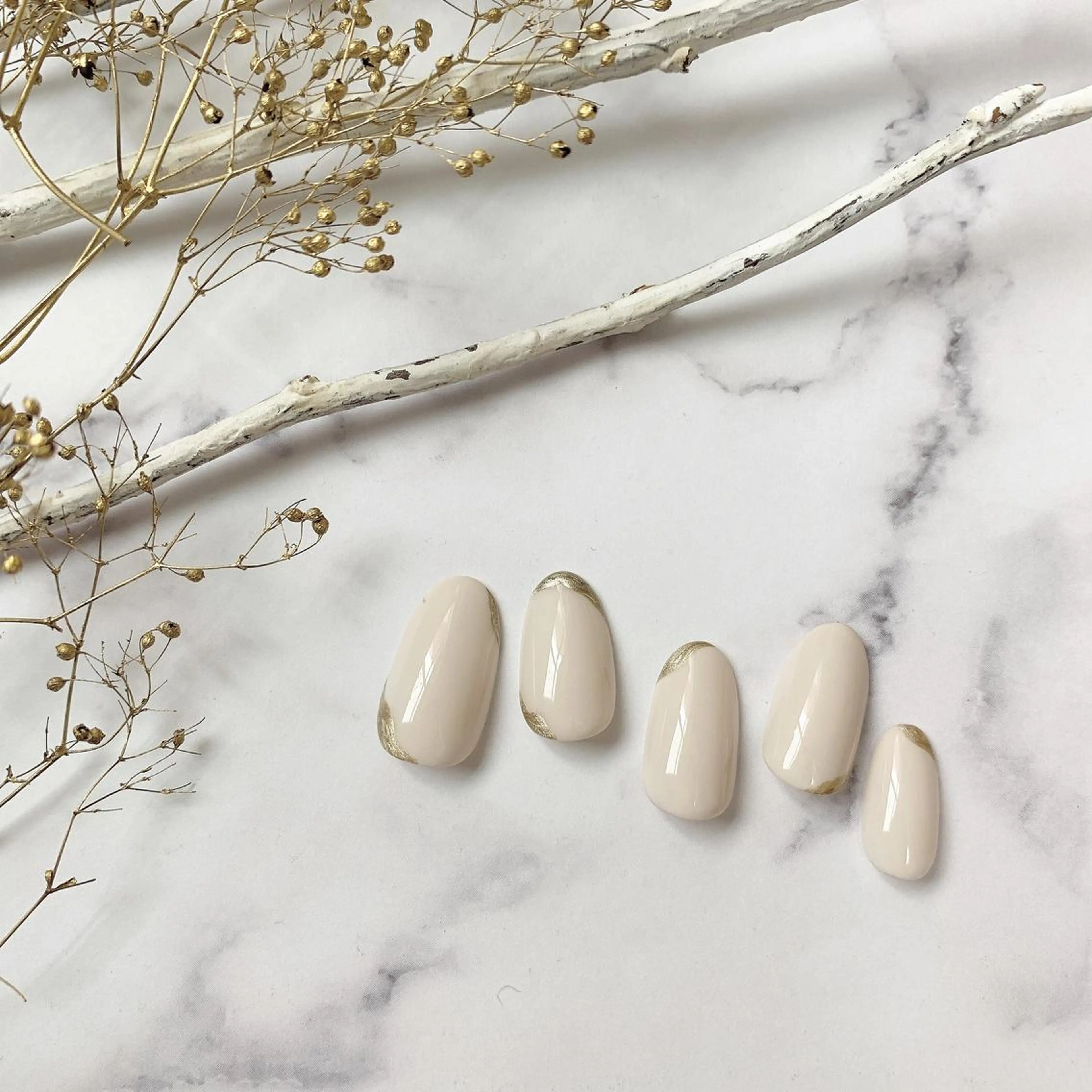 ネイル 神戸駅ネイルサロン PE NAILSのネイルデザイン