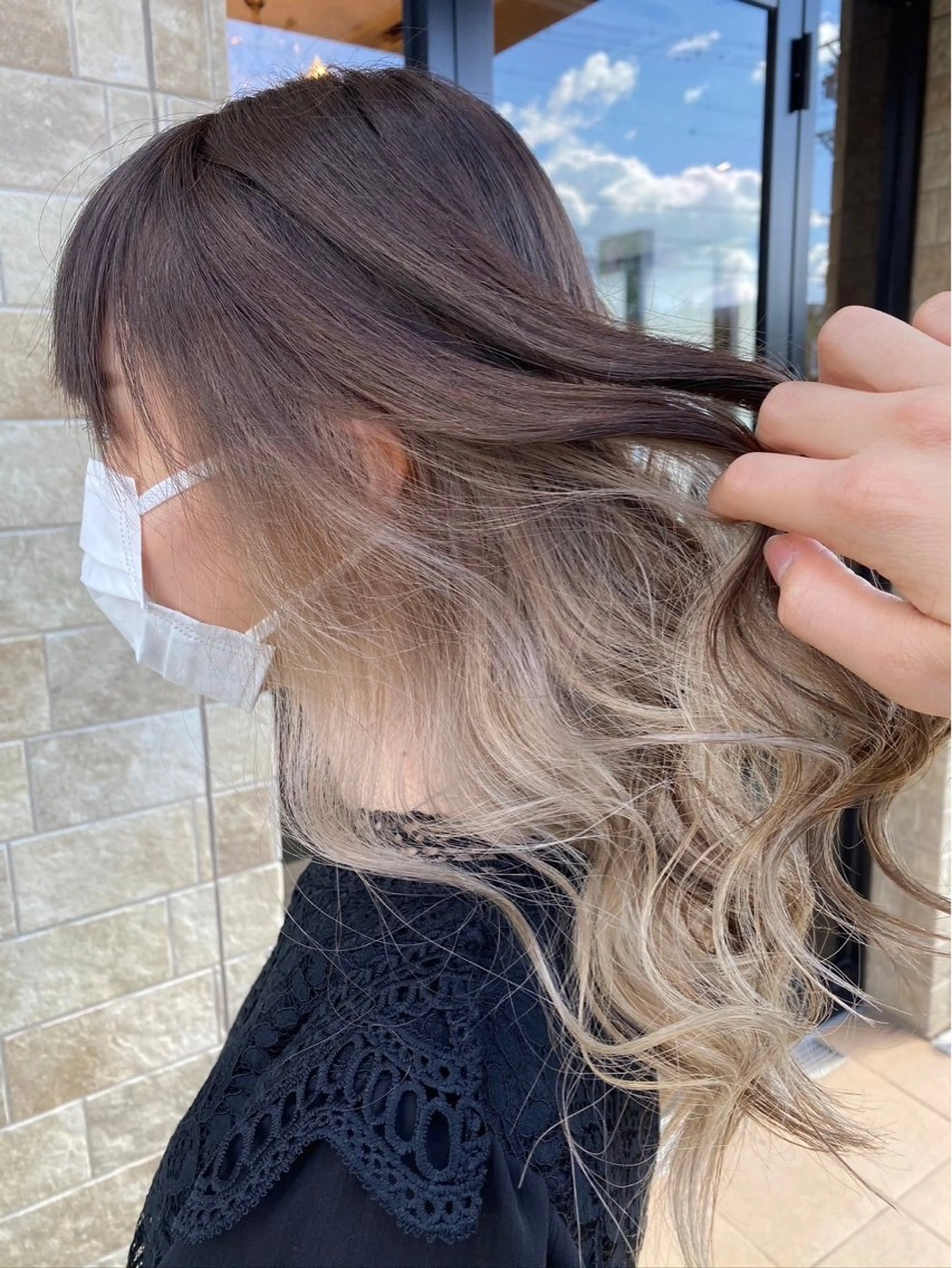 カラー EARTH所属・NATSUMI 透明感カラーのヘアスタイル