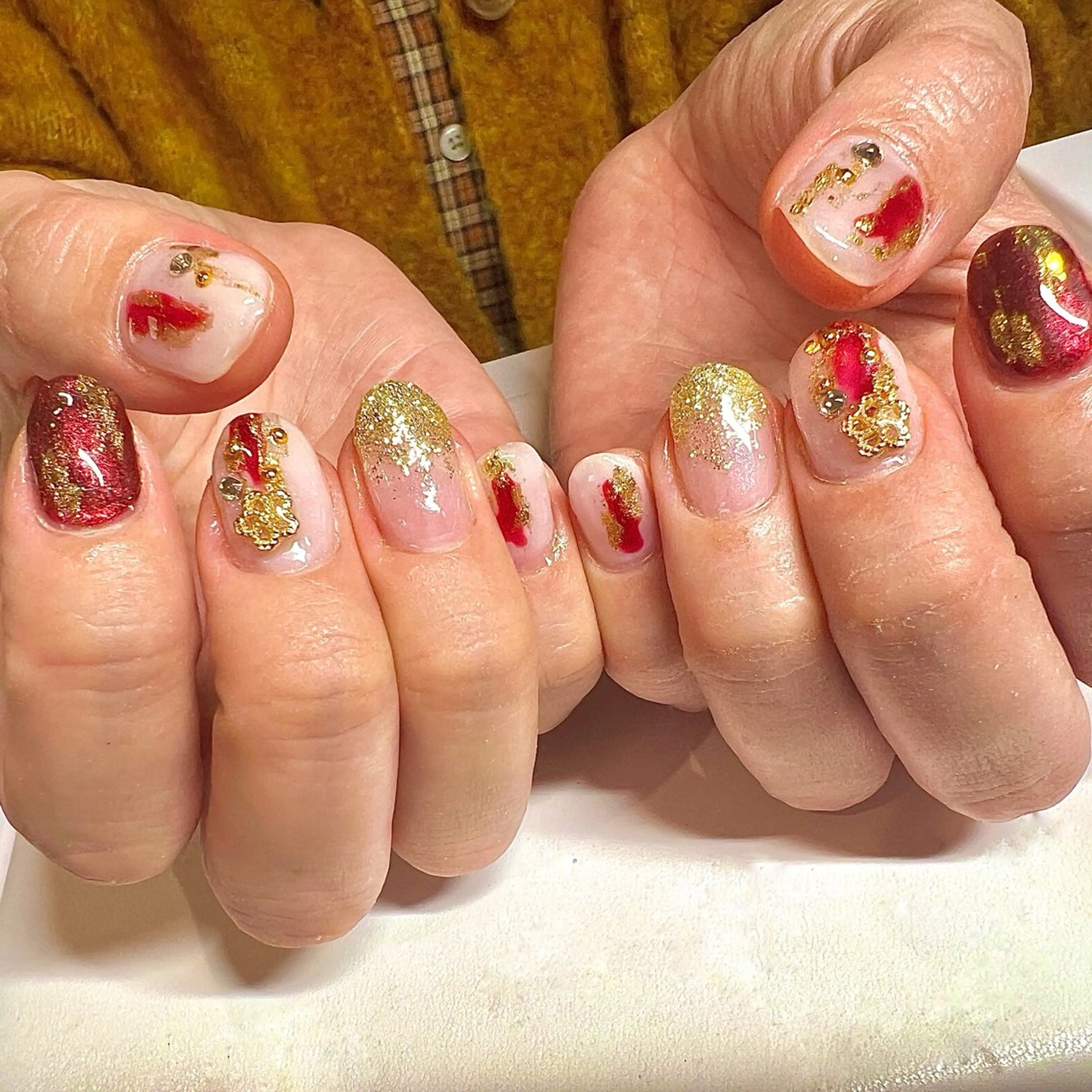 ミディアム ハンドネイル Nail Salon midnightのネイルデザイン