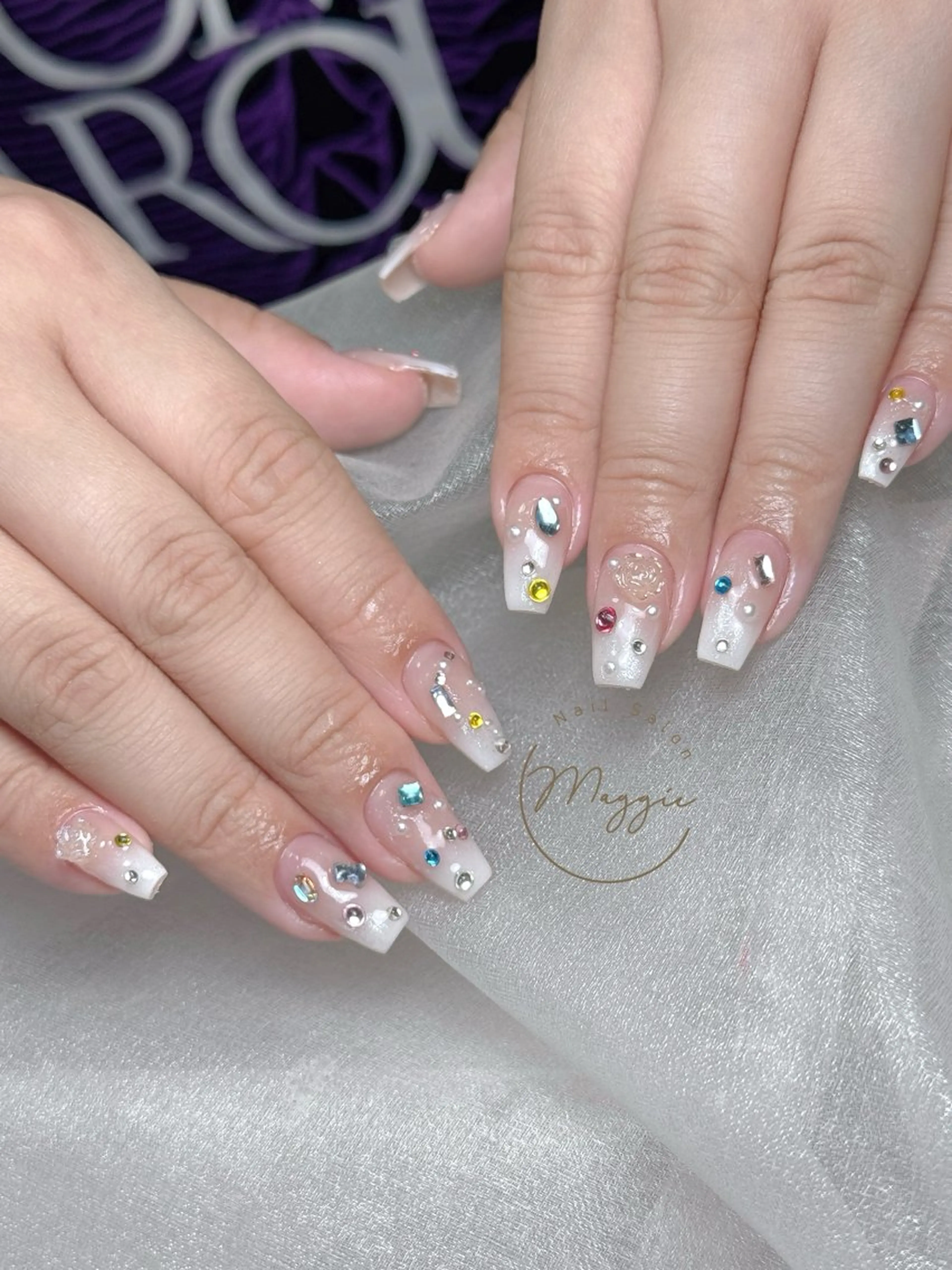 ネイル Maggie Nail🦩のネイルデザイン