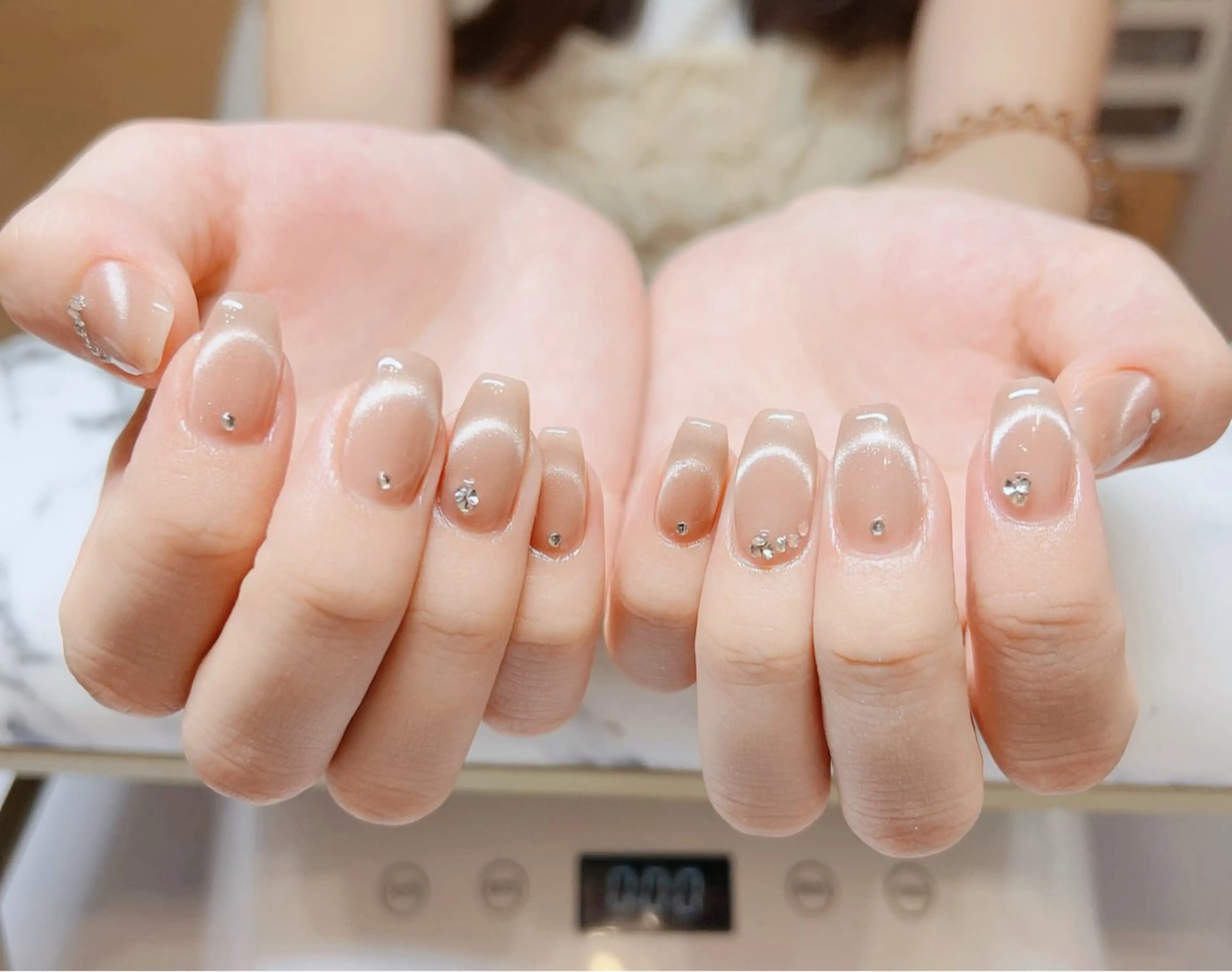 ネイル フレンチネイル マグネットネイル マグネットフレンチ Floria KANAのネイルデザイン