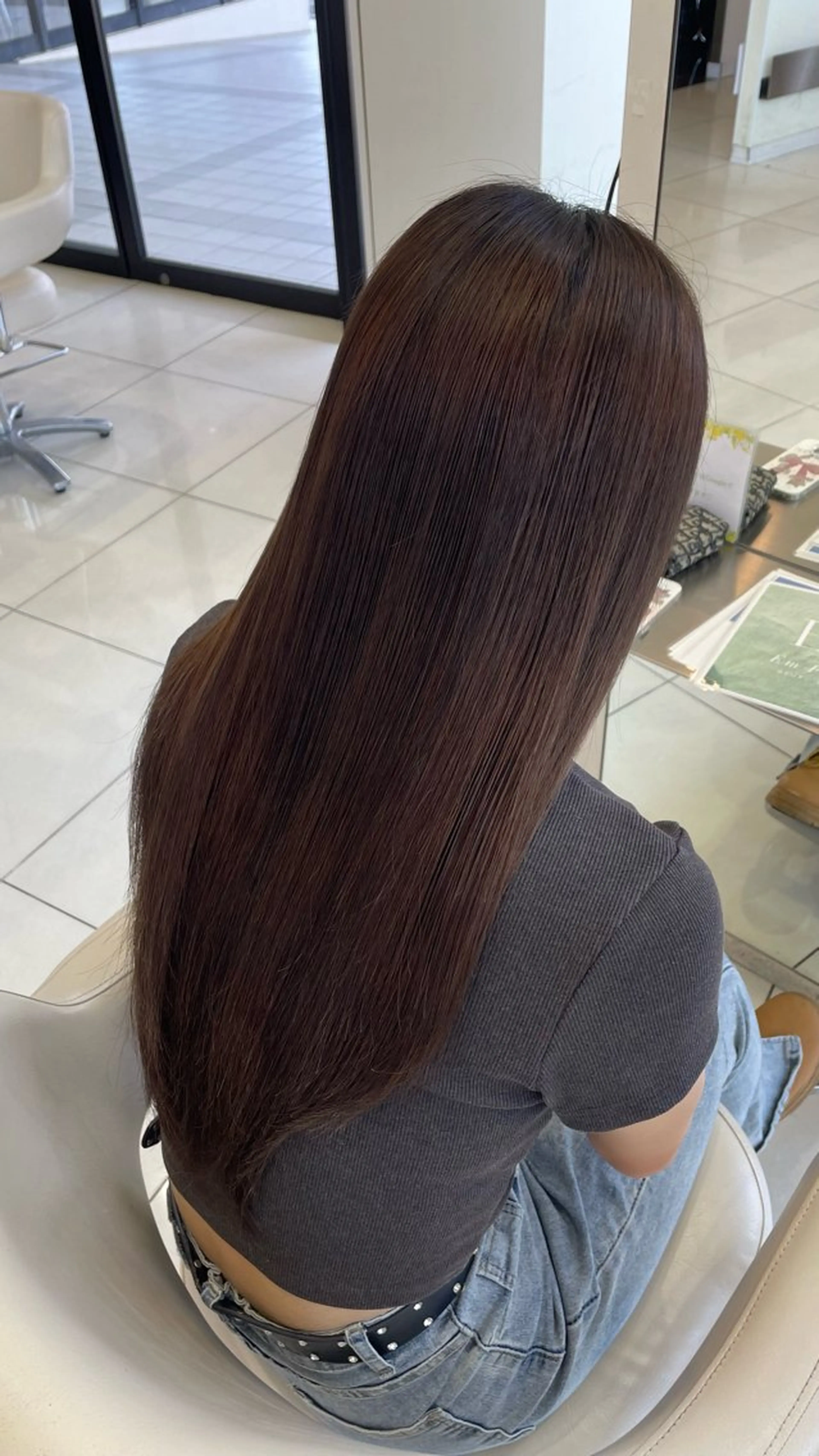 ロング カラー ハイトーン/ブリーチ Nozomiのヘアスタイル