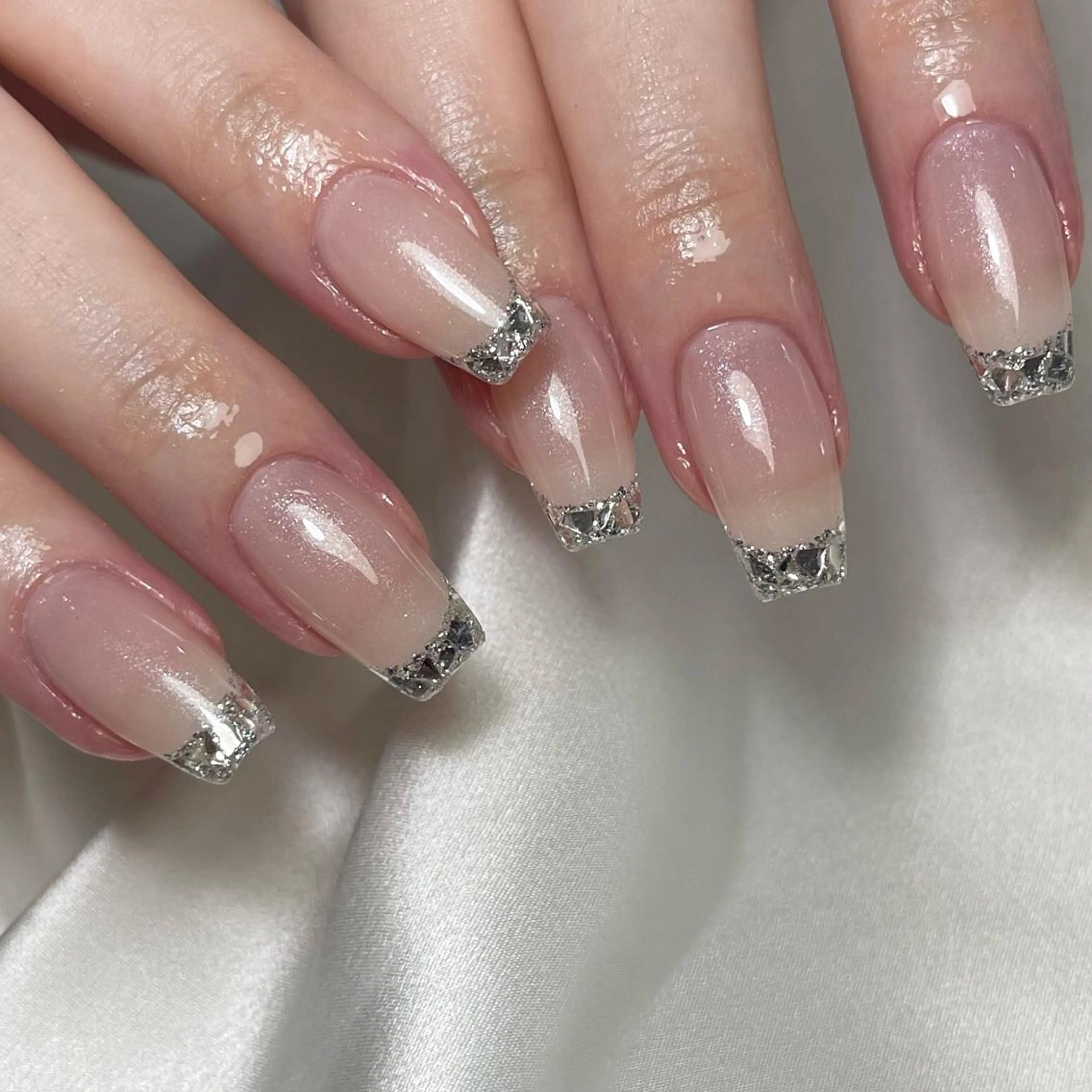 ミディアム ネイル ハンドネイル richeri beautyのエステ・リラクイメージ