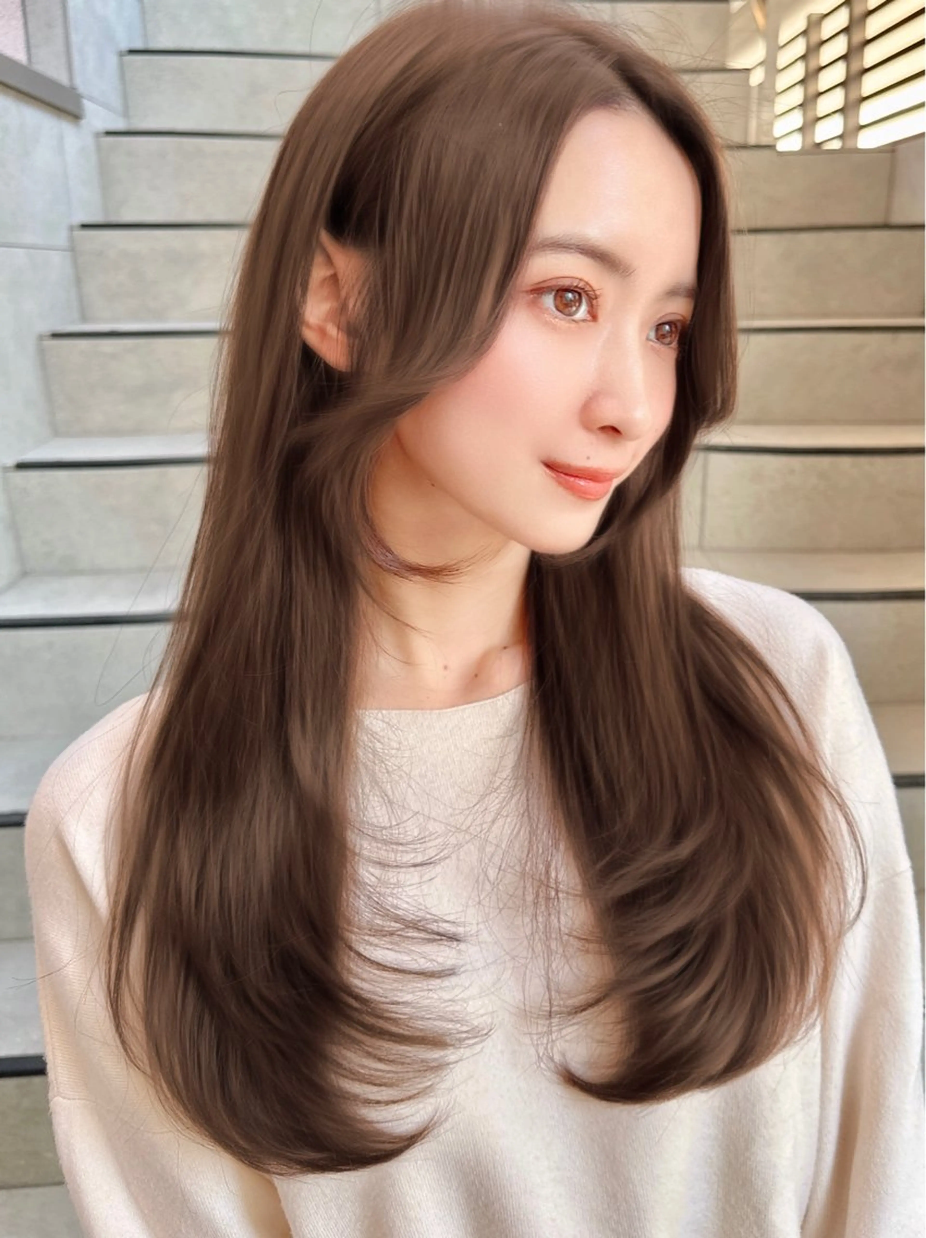 ロング カット ヘアカラー トリートメント レイヤー❣️縮毛矯正 川村利幸のヘアスタイル