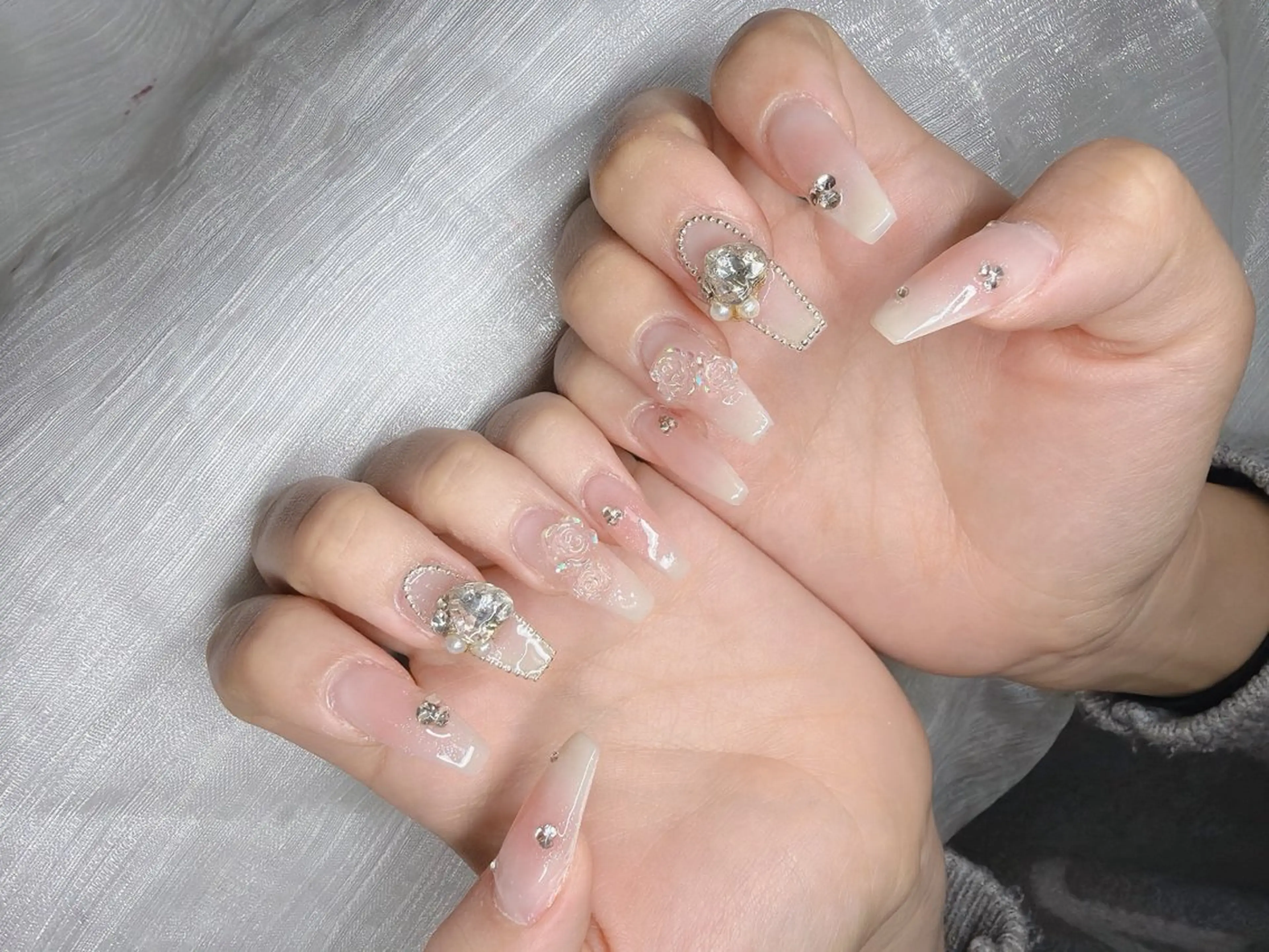 ネイル ハンドネイル Lee Nailsのネイルデザイン