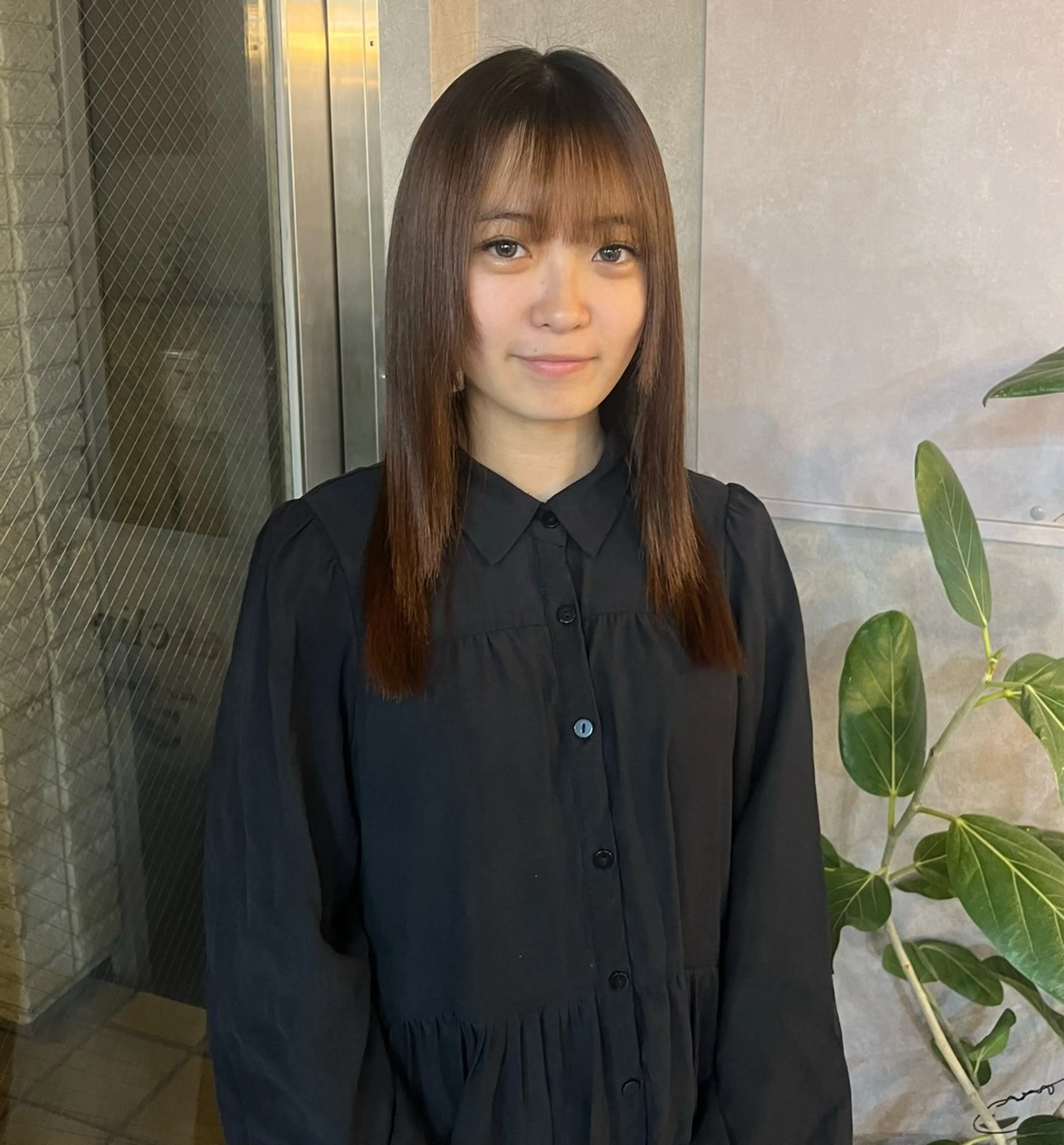 ミディアム 縮毛矯正 トリートメント 縮毛矯正 トリートメント ヘアセット ere 代々木公園所属・みほ/ニュアンス/ モード/艶カラーのヘアスタイル