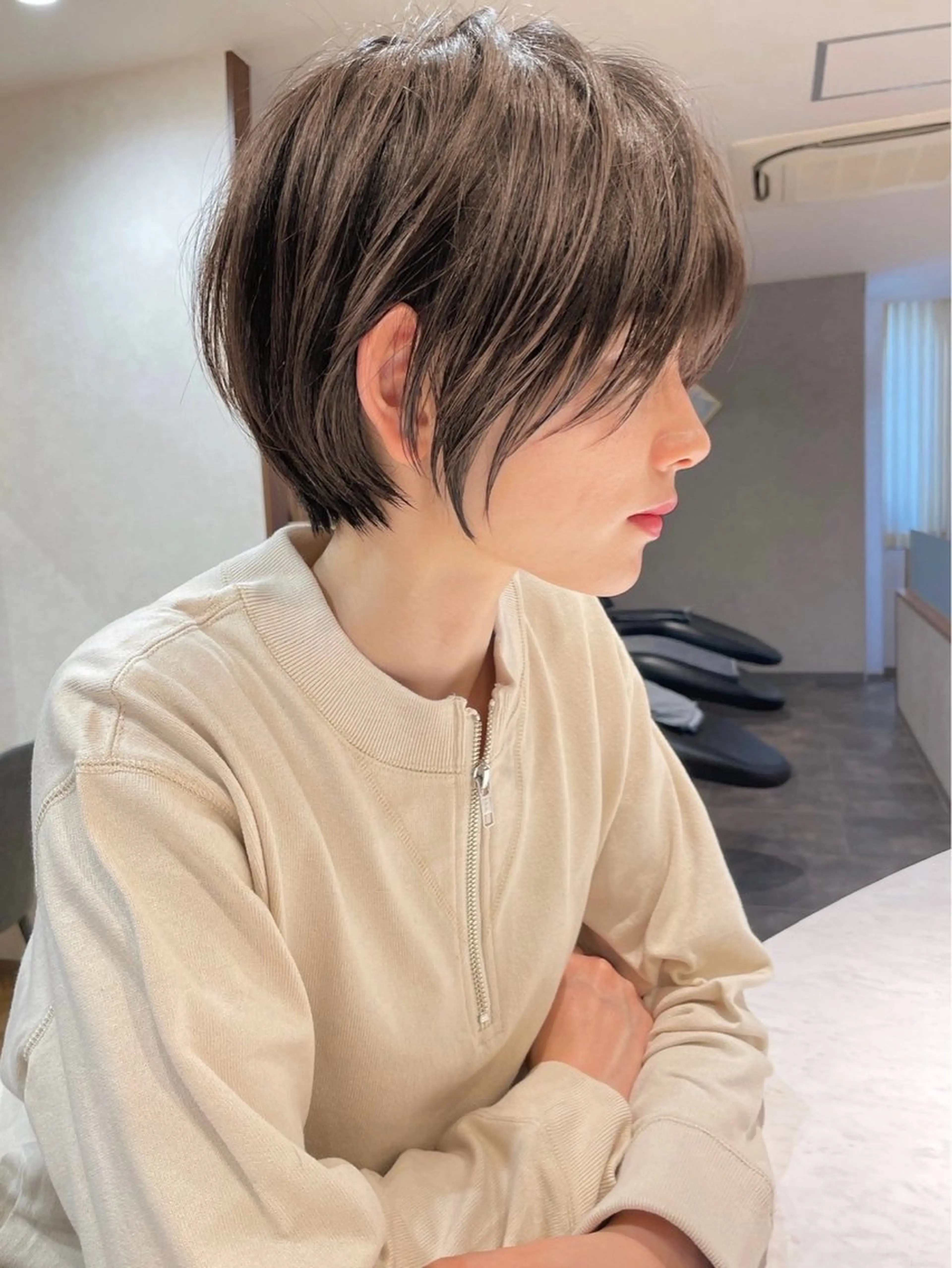 ショート カラー カット トリートメント ハイトーンヘア れおん🌙のヘアスタイル