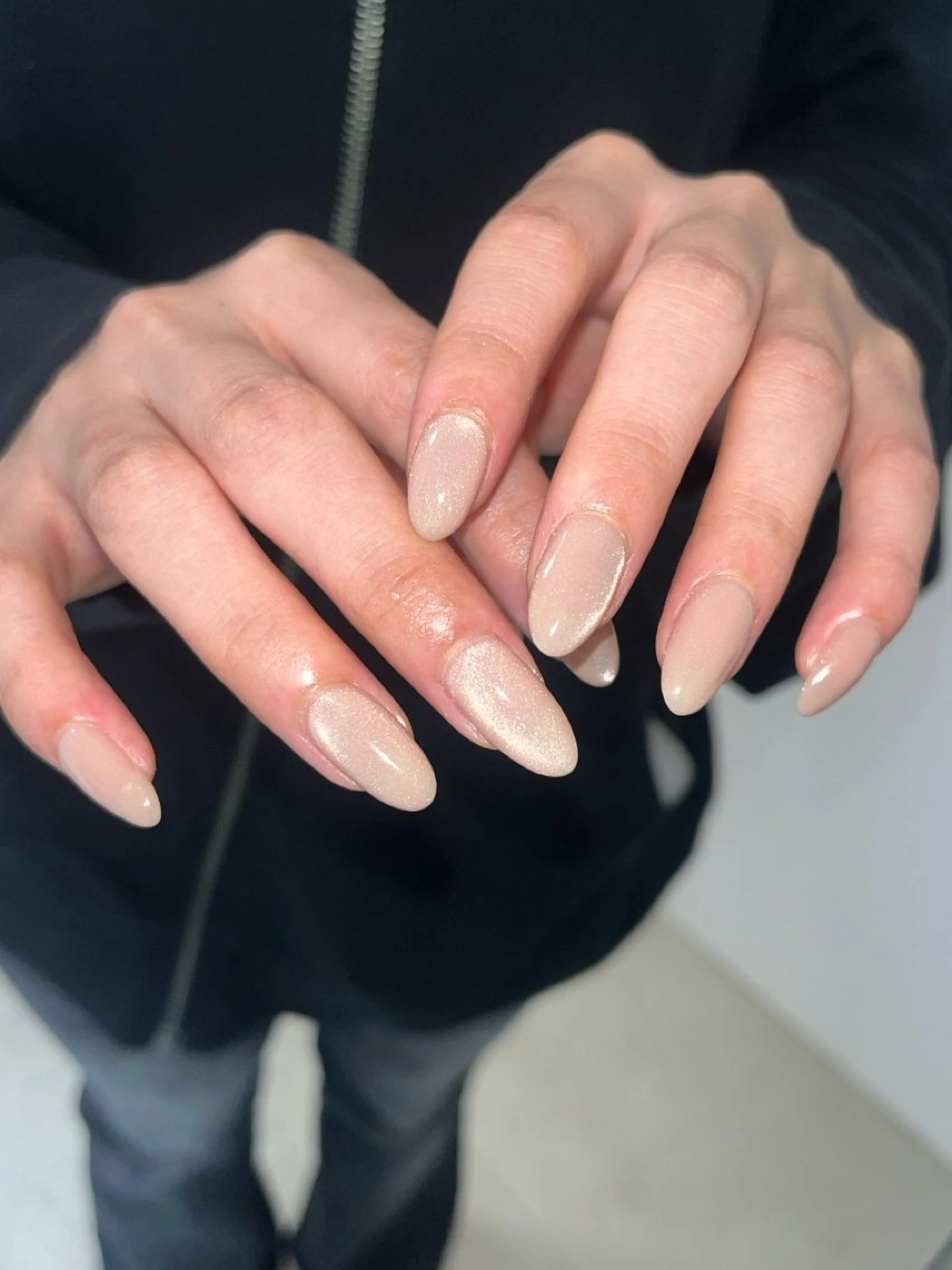 ネイル マグネットネイル ピンク ホワイト エレン 南越谷のネイルデザイン