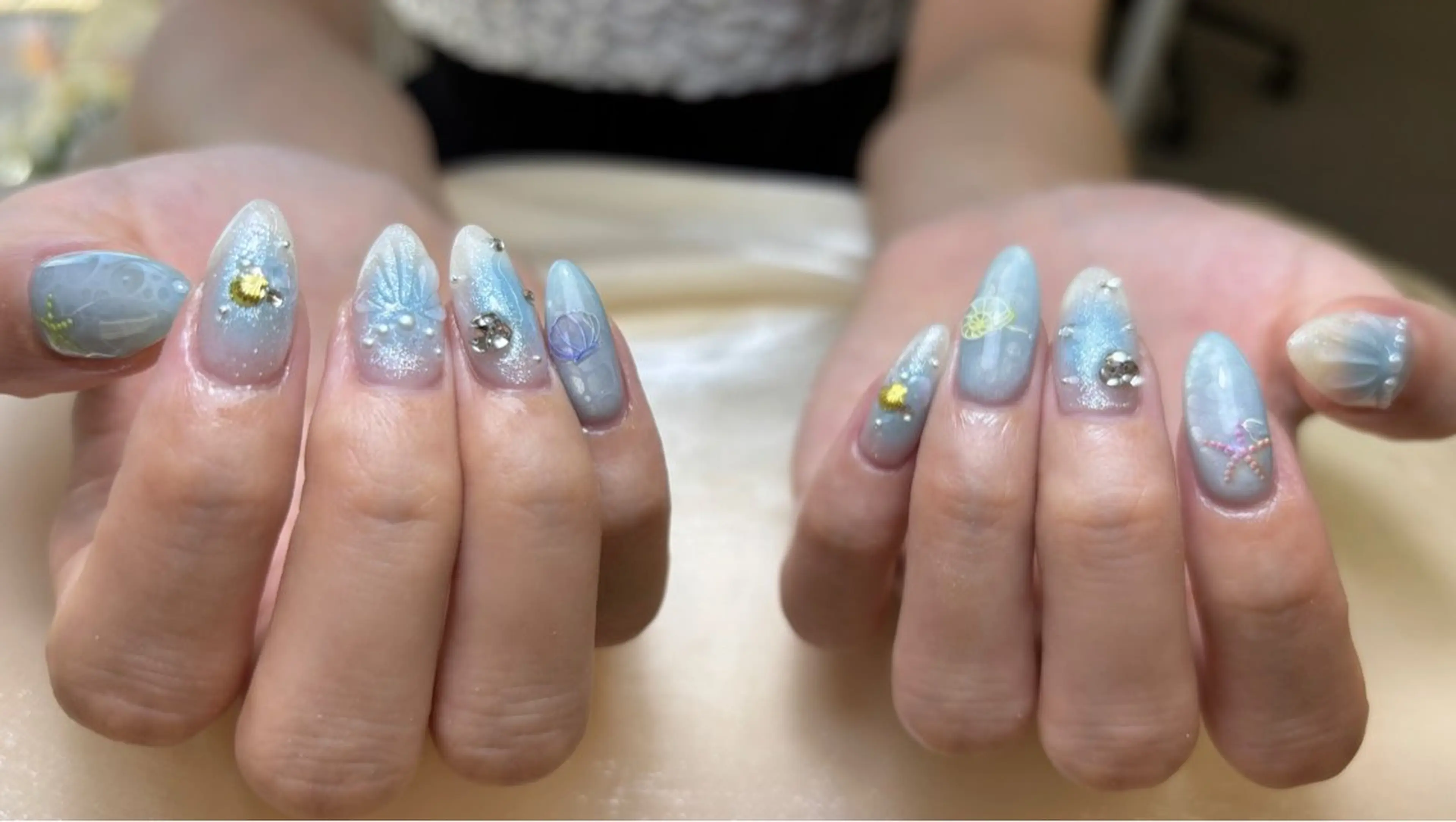 ネイル ハンドネイル 芹澤 美由のネイルデザイン