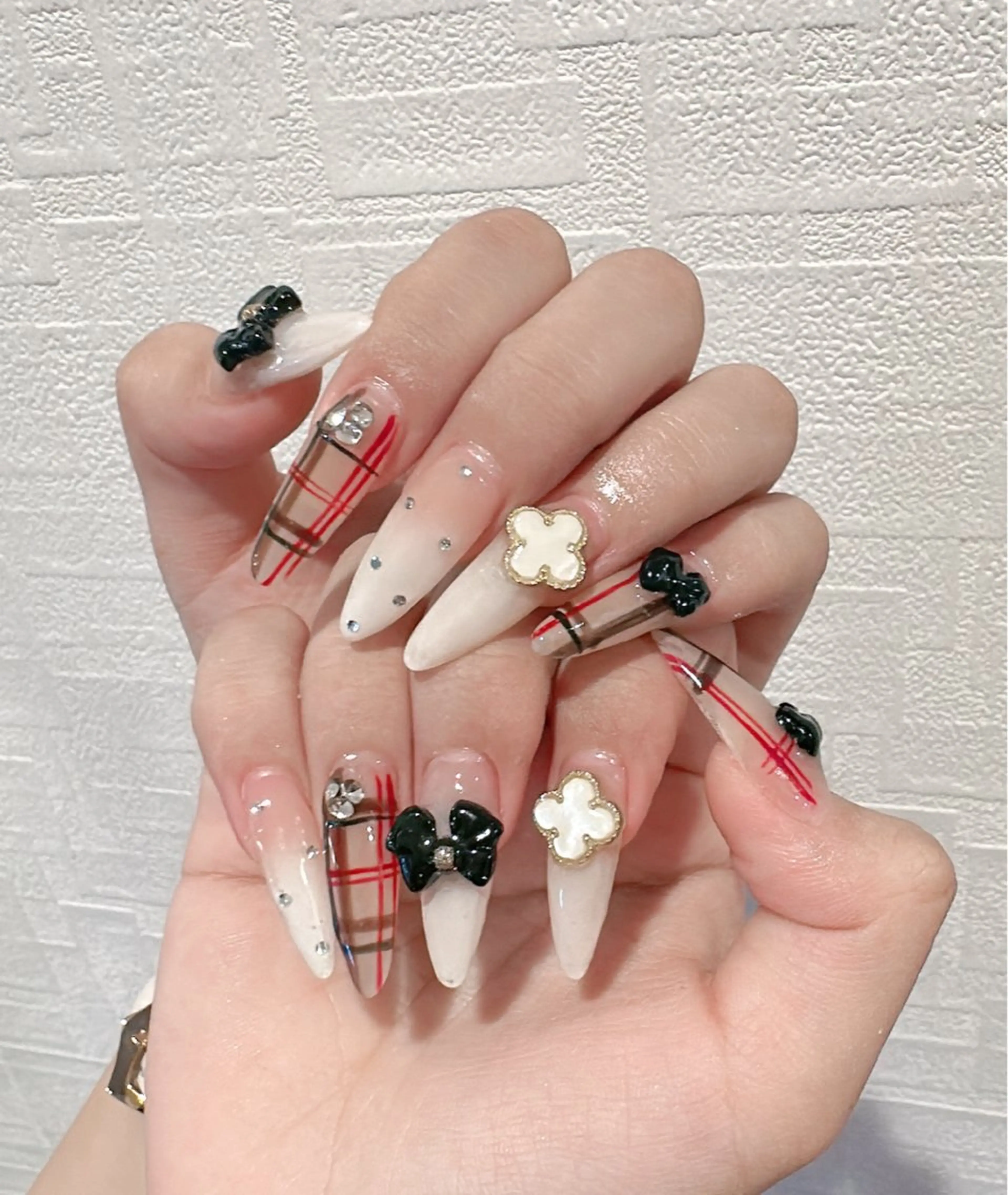 ネイル ハンドネイル D-BEAUTY Nailsalonのネイルデザイン
