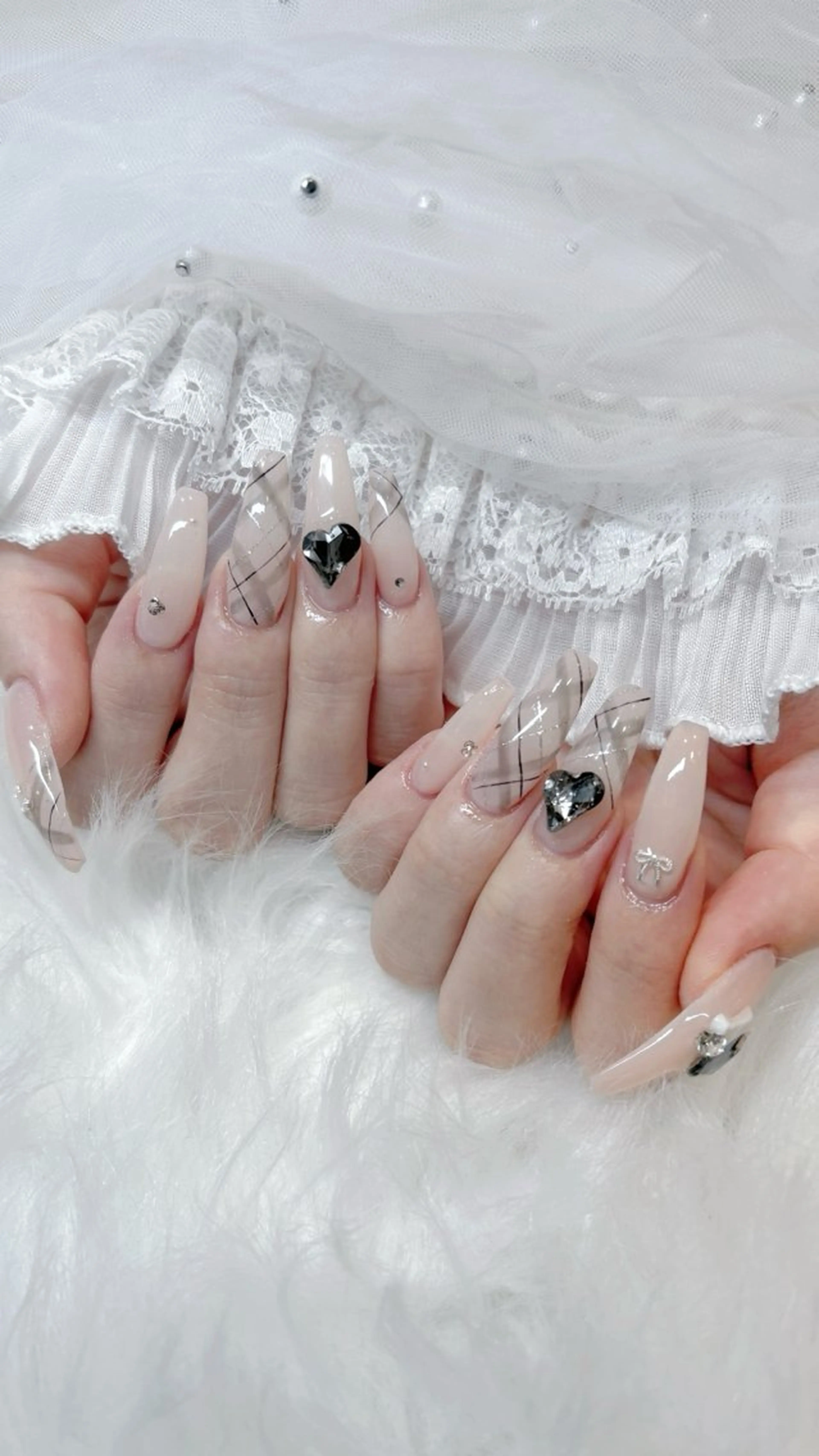 ネイル moca心斎橋店 Risaのネイルデザイン