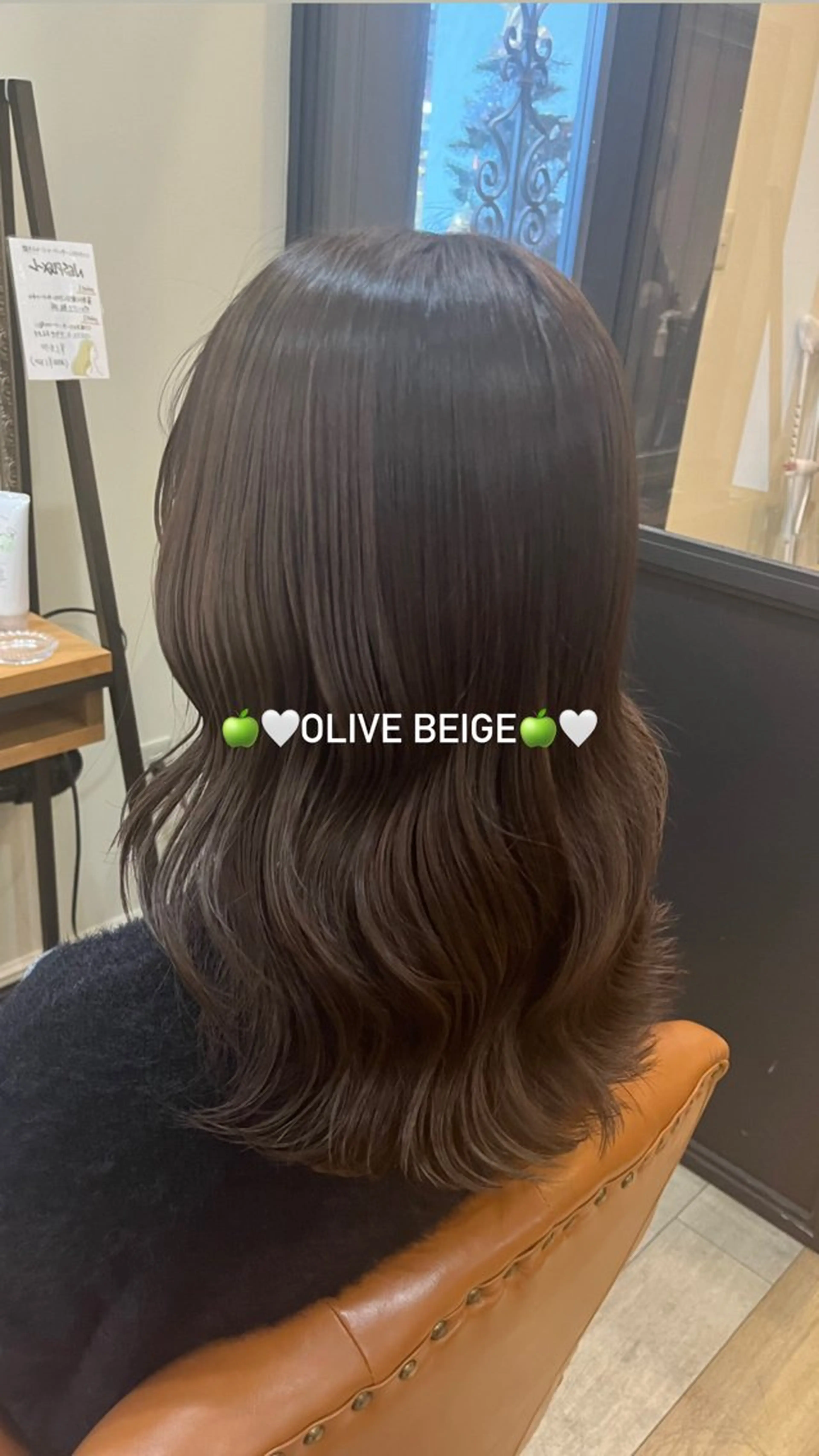 ミディアム カラー KOKORO 中村 朱里のヘアスタイル