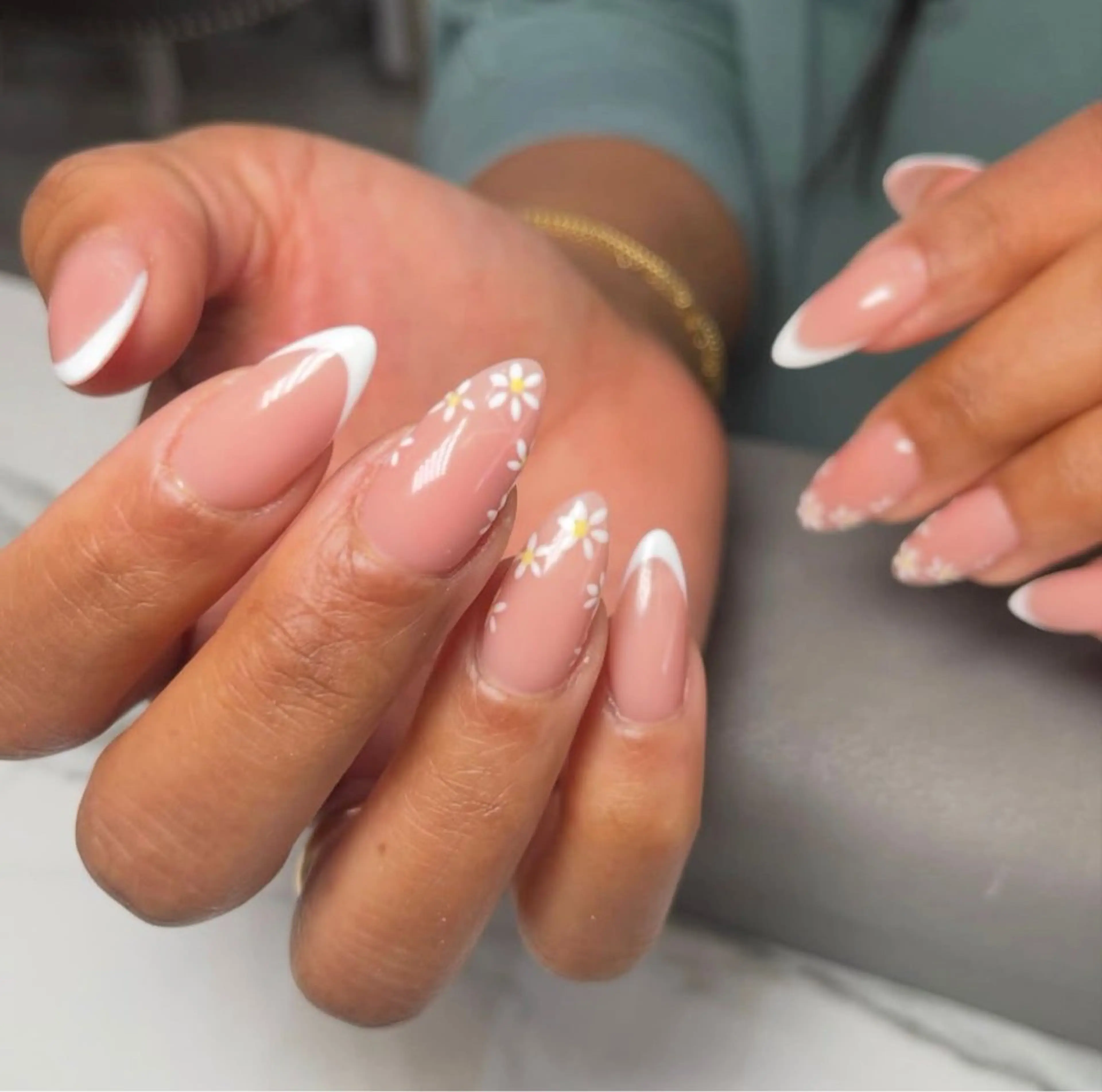 ネイル アートネイル 成人式 ジェルネイル ニュアンスネイル ネイルチップ Kora Nailのネイルデザイン