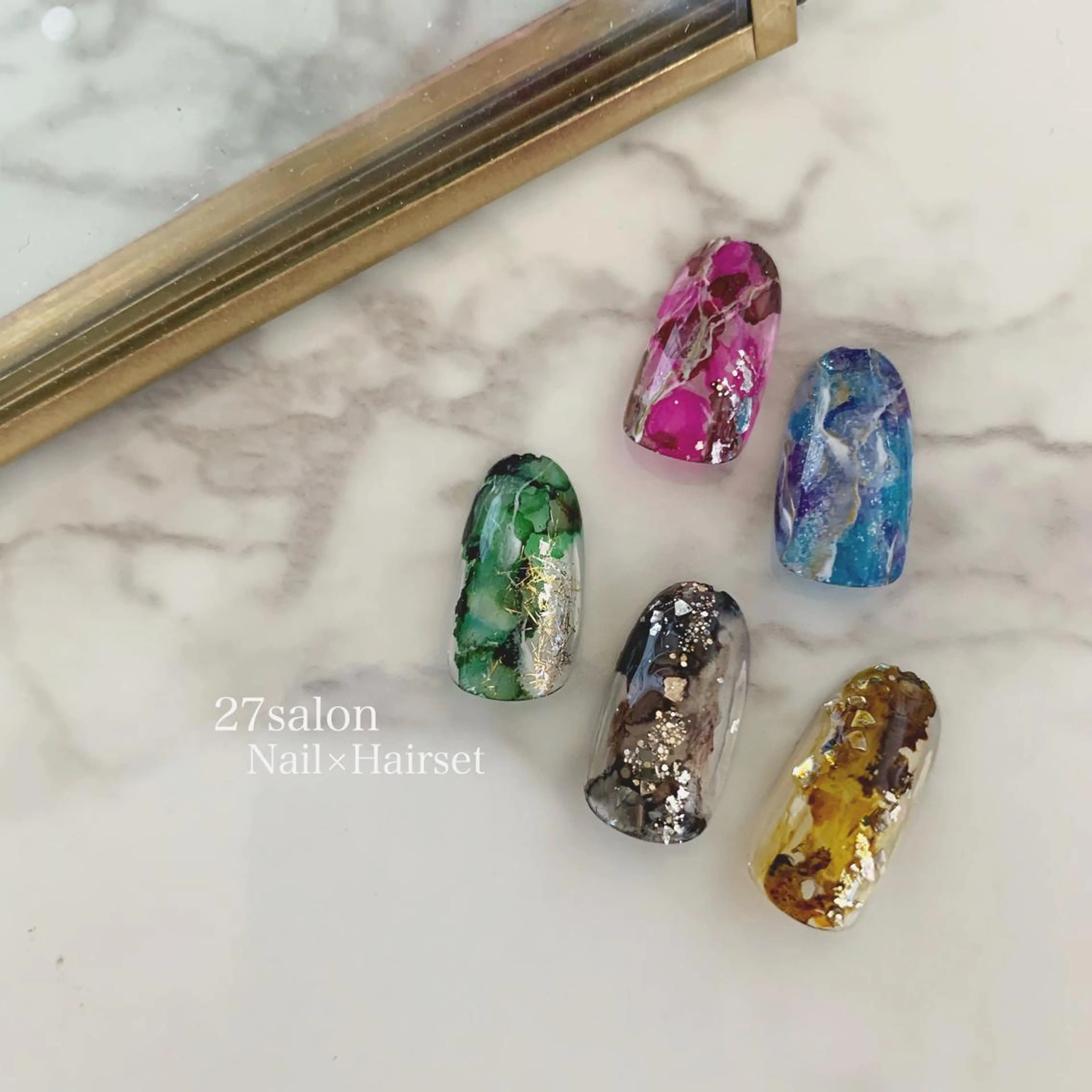 ネイル フットネイル 持ち込み ニュアンスネイル ネイルチップ 27salon yuinaのネイルデザイン