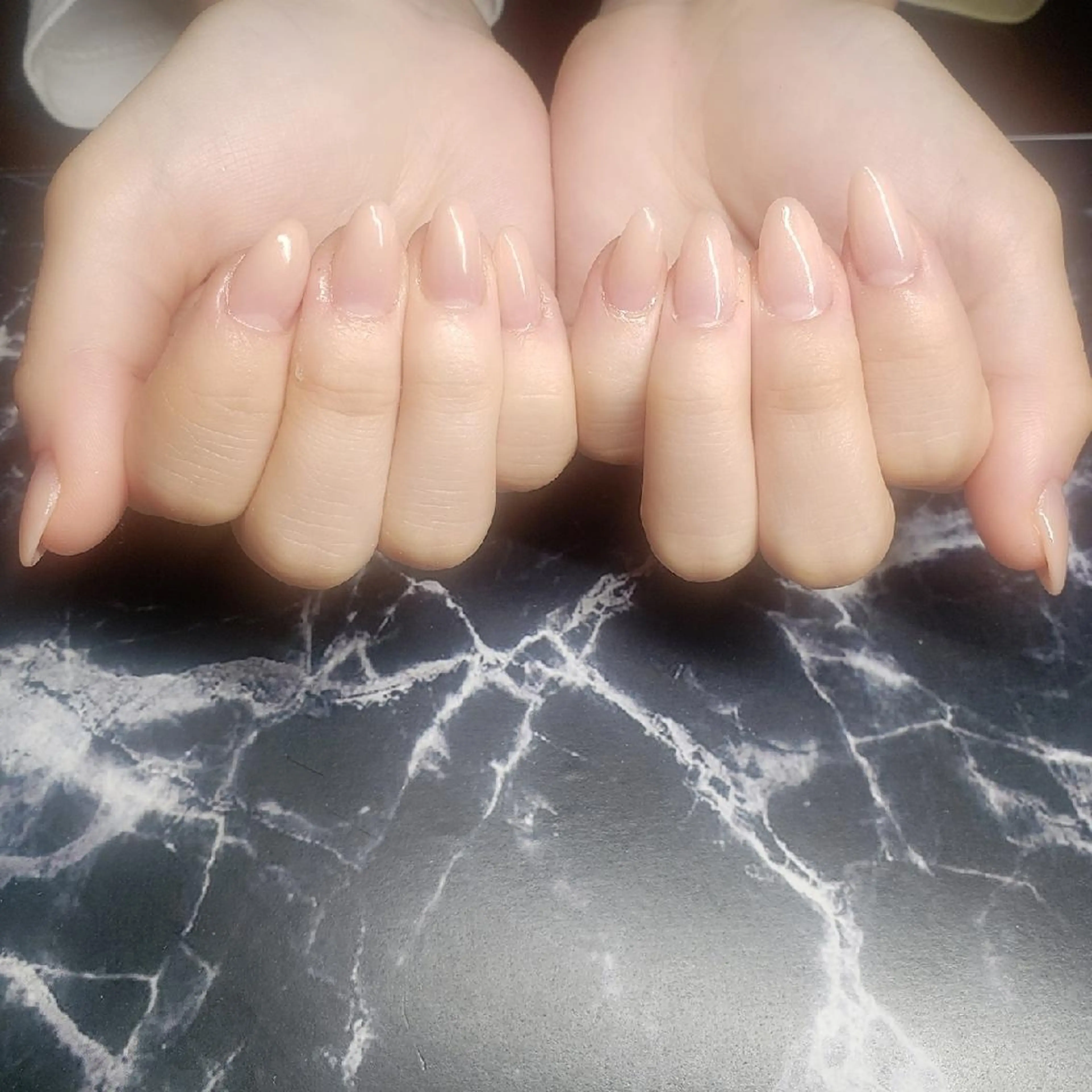 ミディアム ネイル スカルプネイル ハンドネイル クロキ 。のネイルデザイン