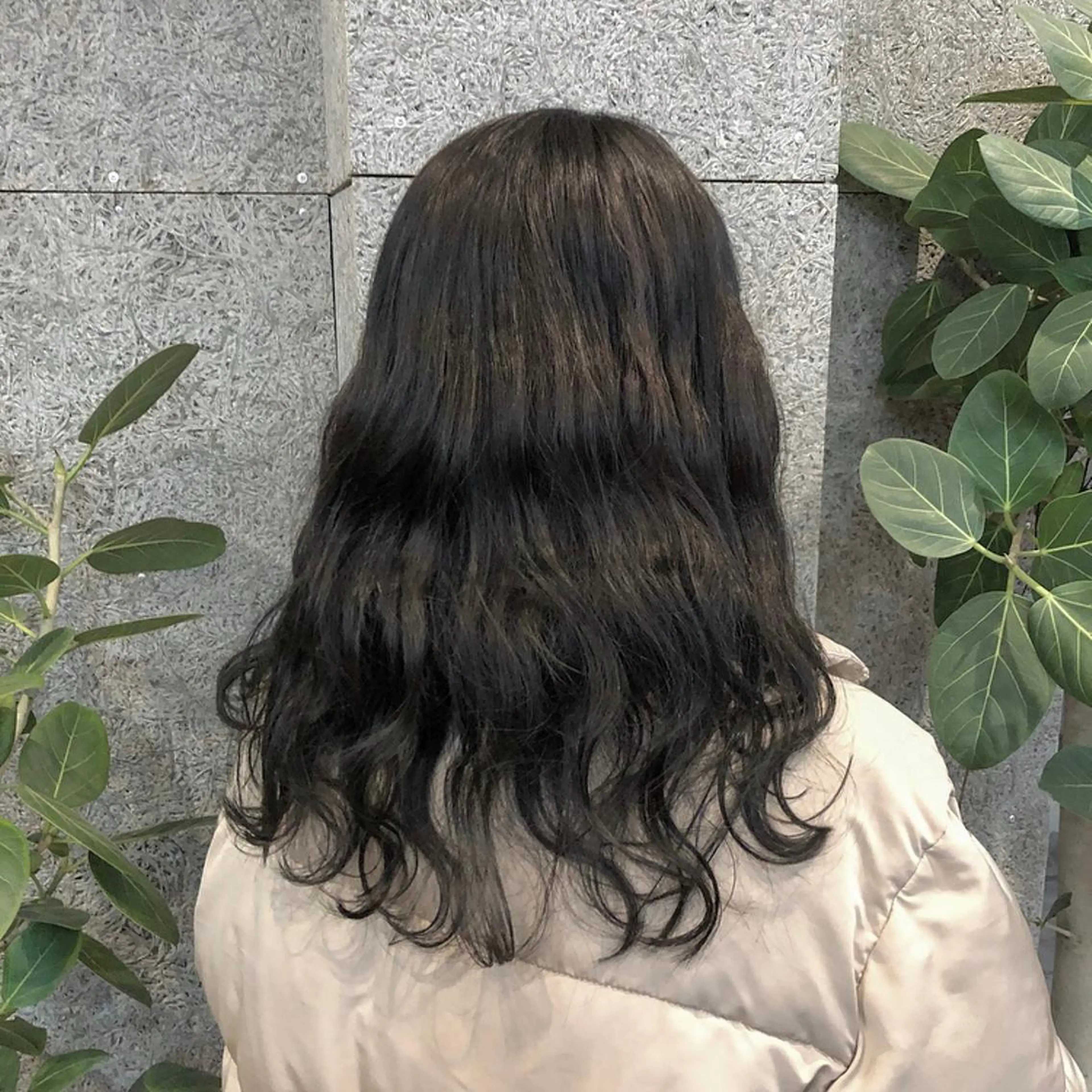 ロング カラー カトウ ユウカのヘアスタイル