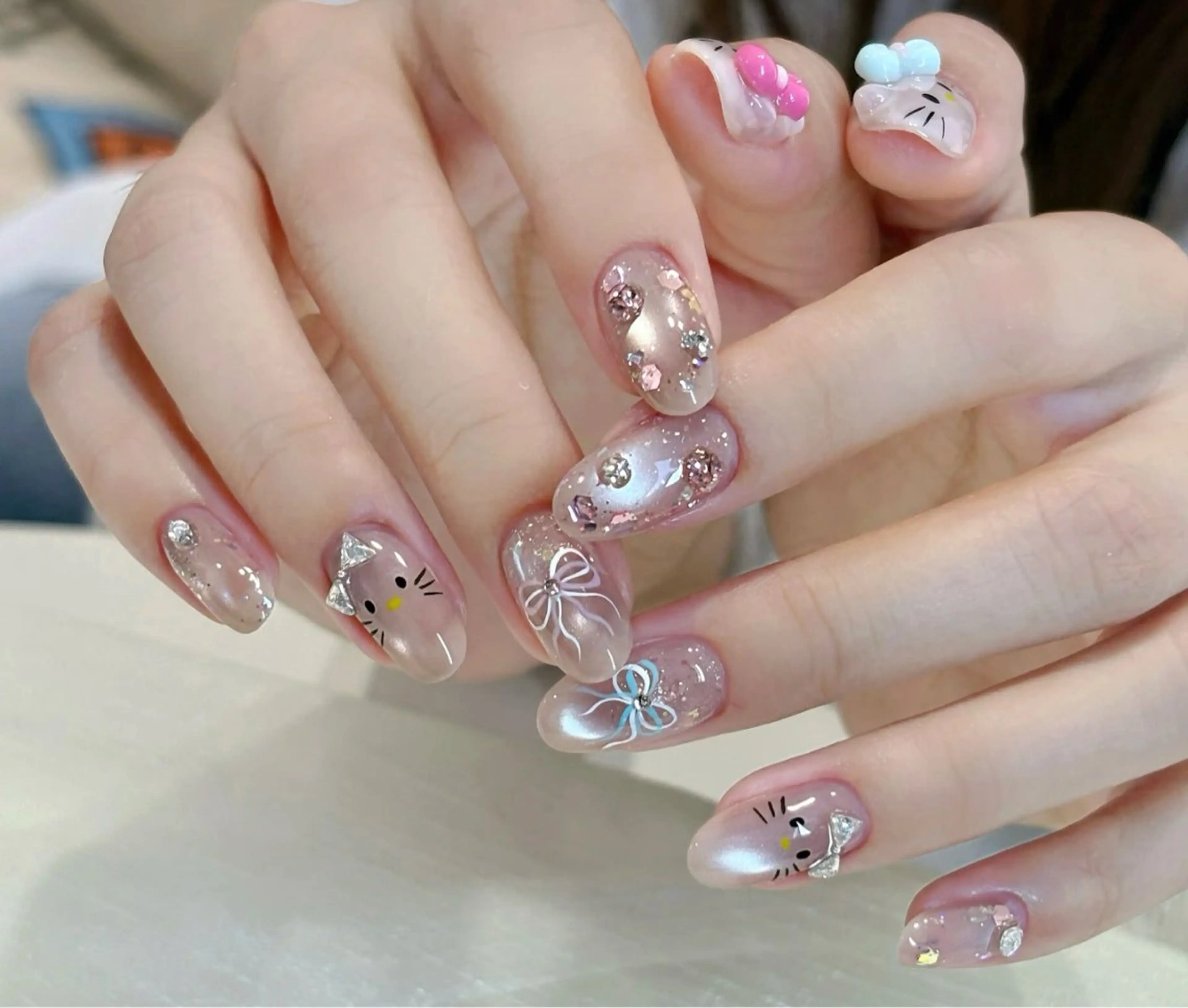 ネイル アートネイル オーロラネイル チークネイル フレンチネイル ガラスフレンチ ハンドネイル 🎀セ リ🎀のネイルデザイン