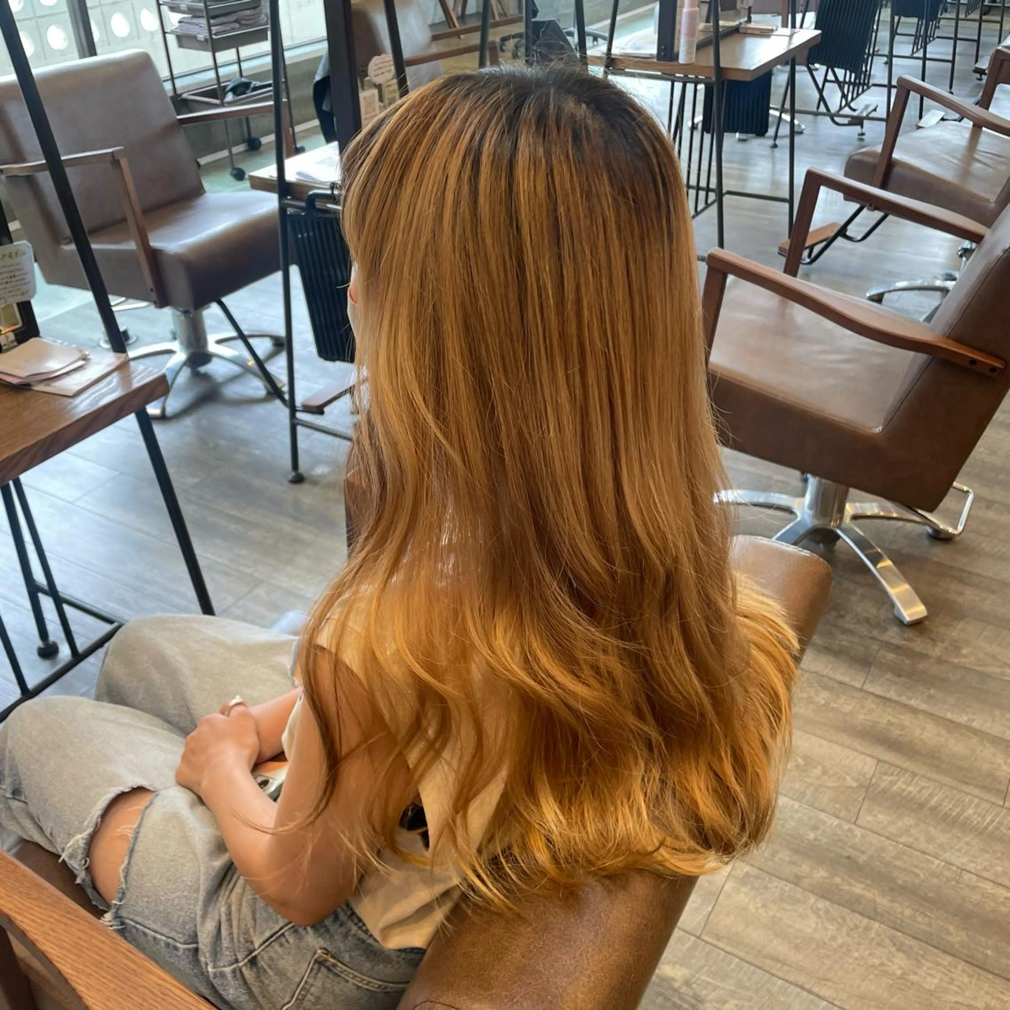 ロング 大島 瑞穂　ビズヘアーのマツエク・マツパデザイン