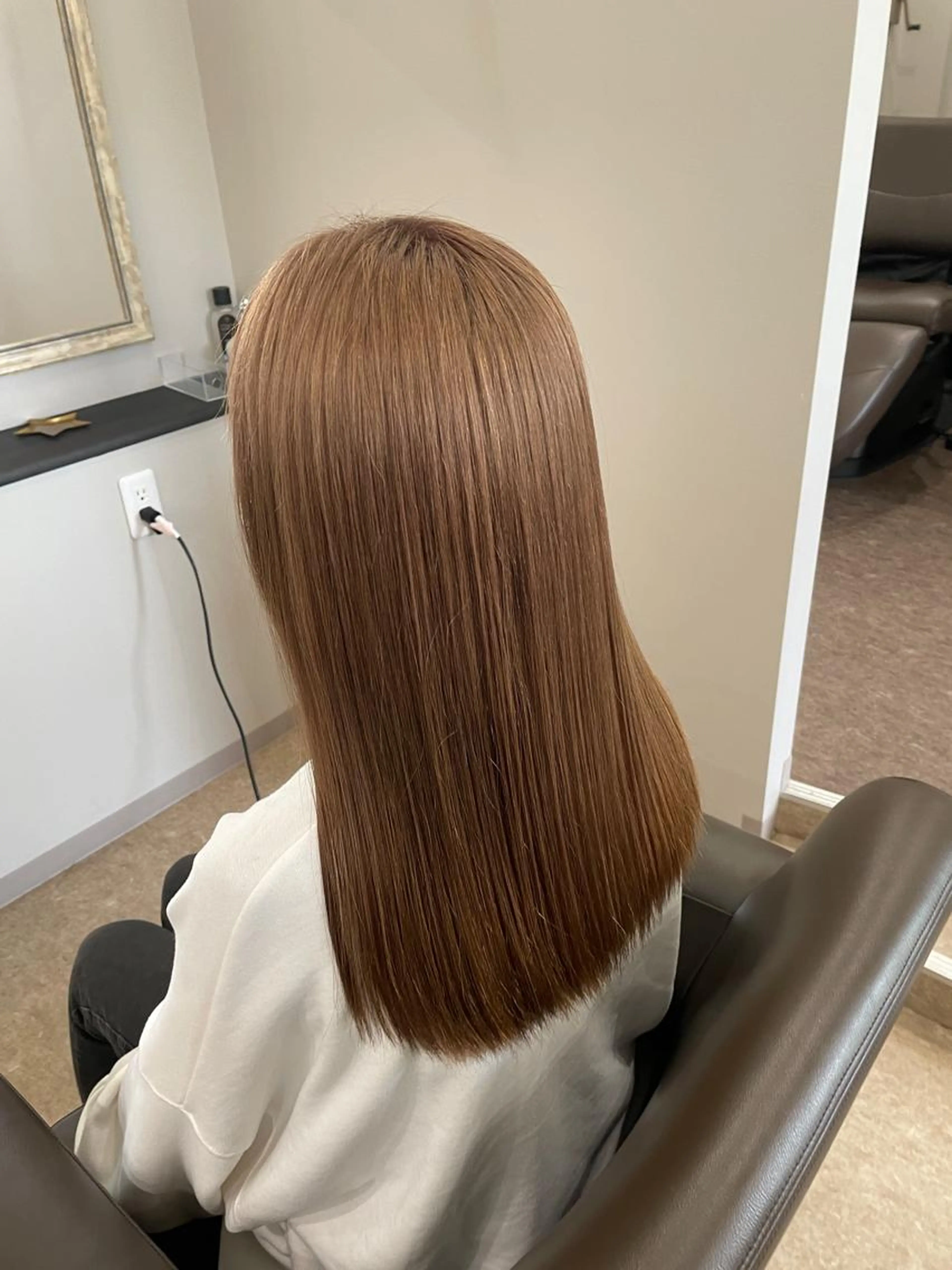 【🕊️平日限定🕊️】似合わせカット＋髪質改善カラーの写真