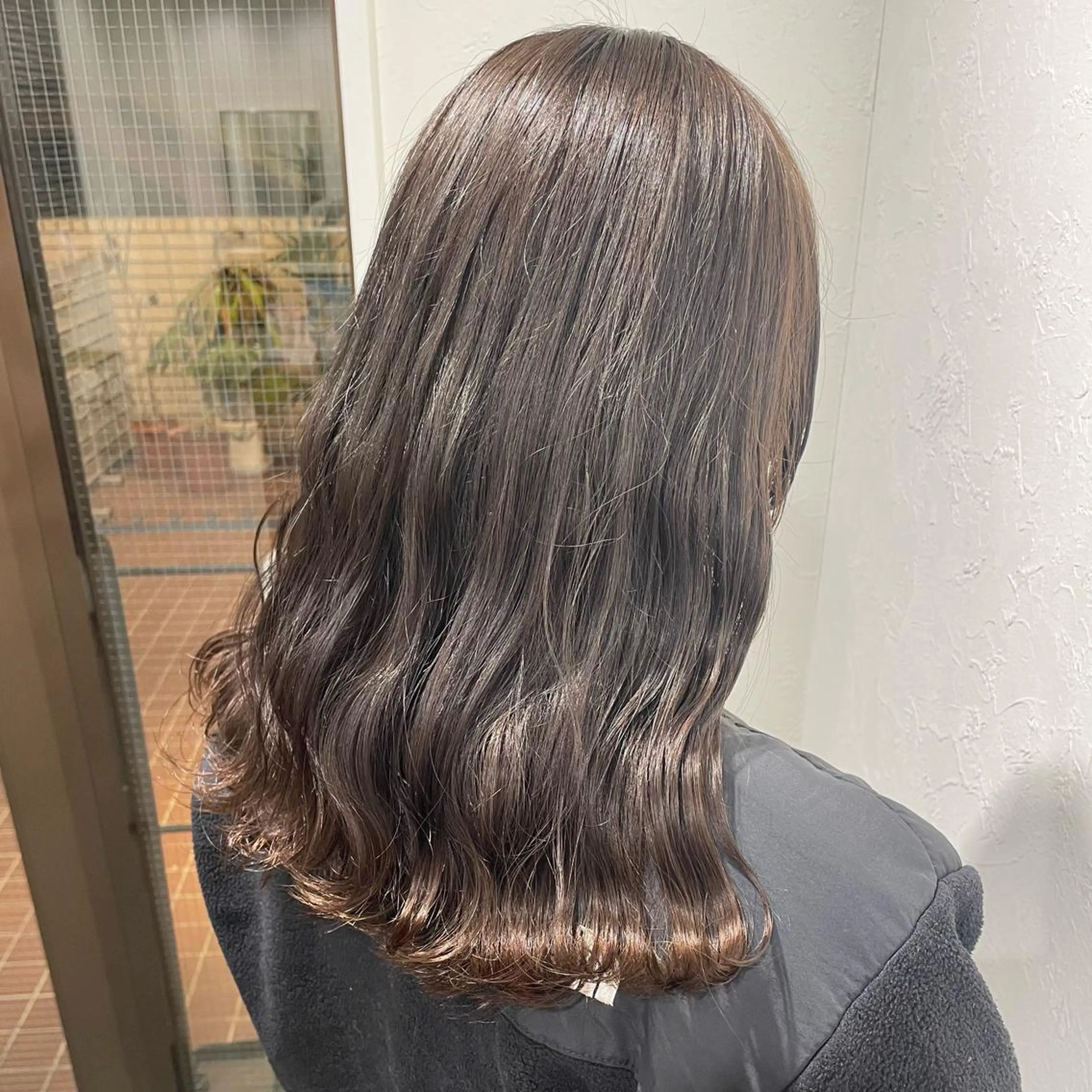 セミロング IwAsh  大和駅店所属・shiho .のヘアスタイル