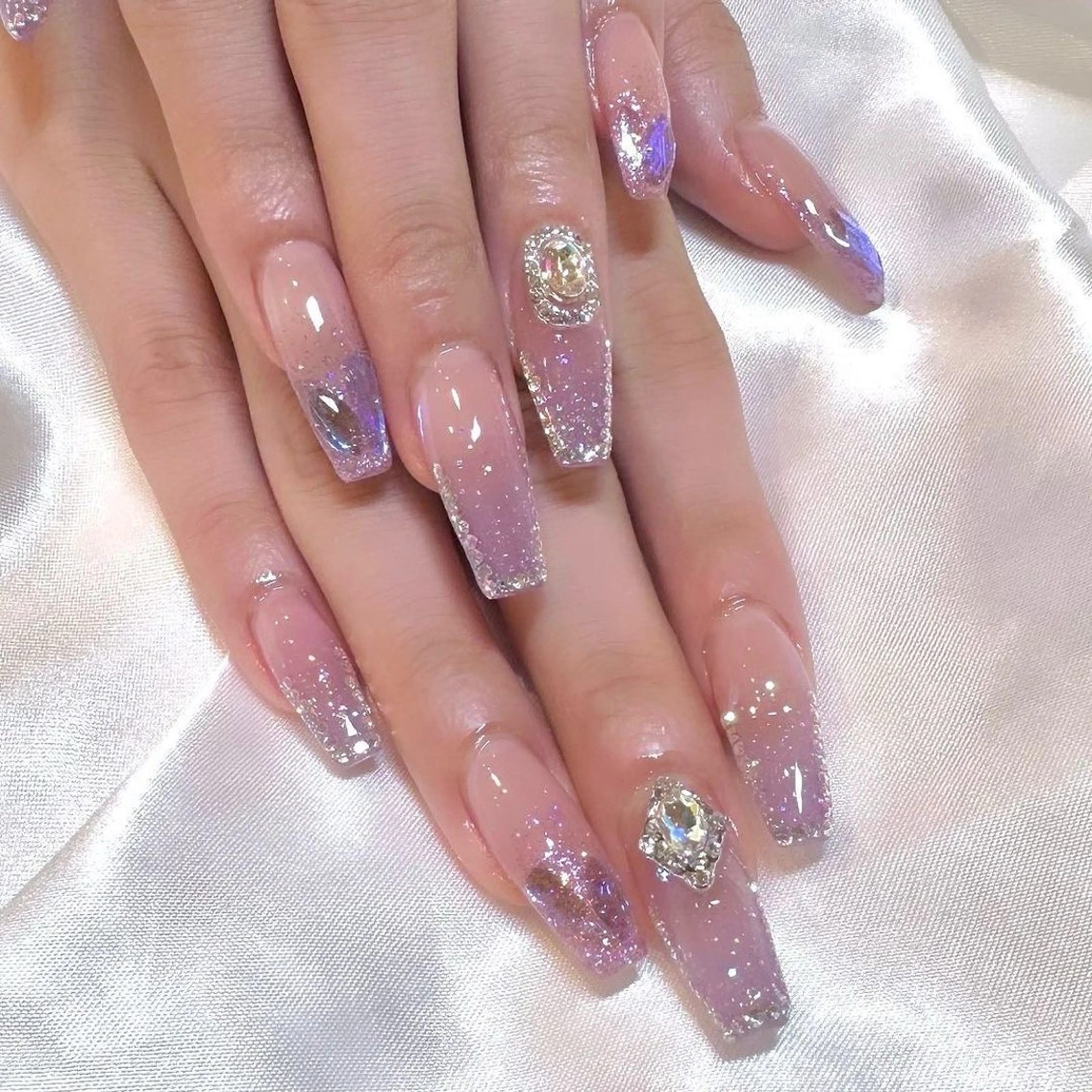 ネイル チークネイル ジェルネイル キラキラネイル 韓国ネイル マグネットネイル ハンドネイル Vp ネイルのネイルデザイン