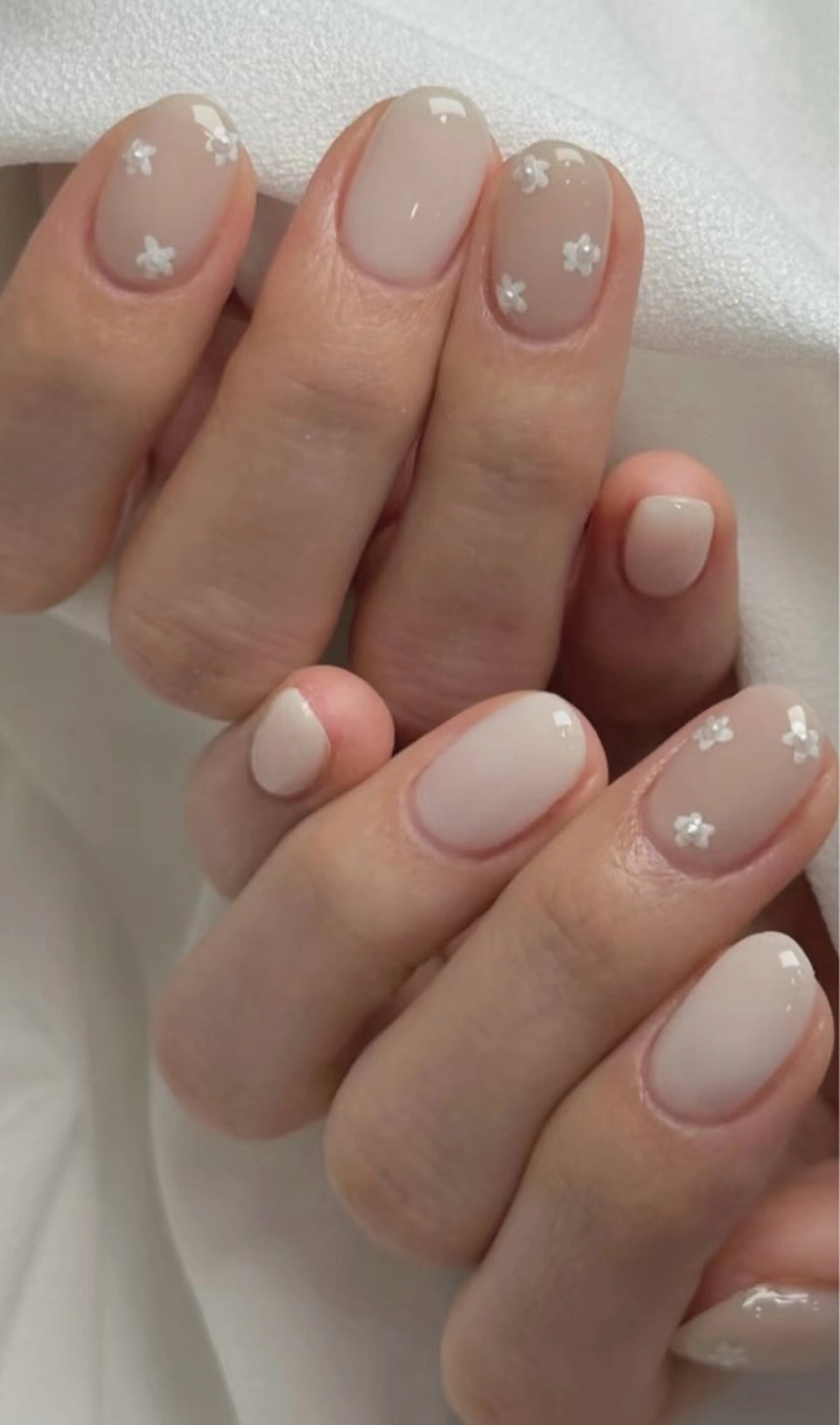ネイル AZA NAILROOMのネイルデザイン