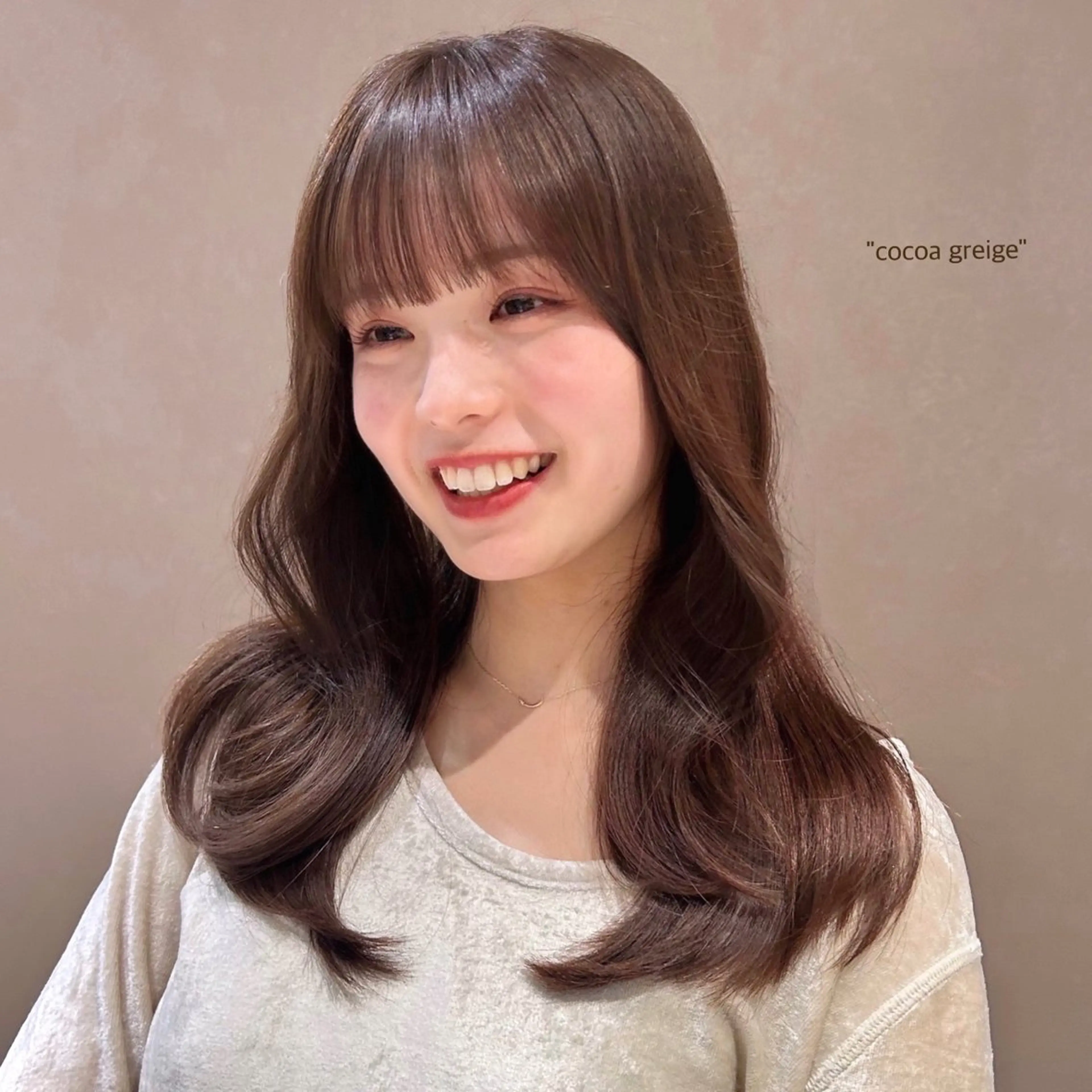 セミロング ミディアムヘア Chifumiのヘアスタイル