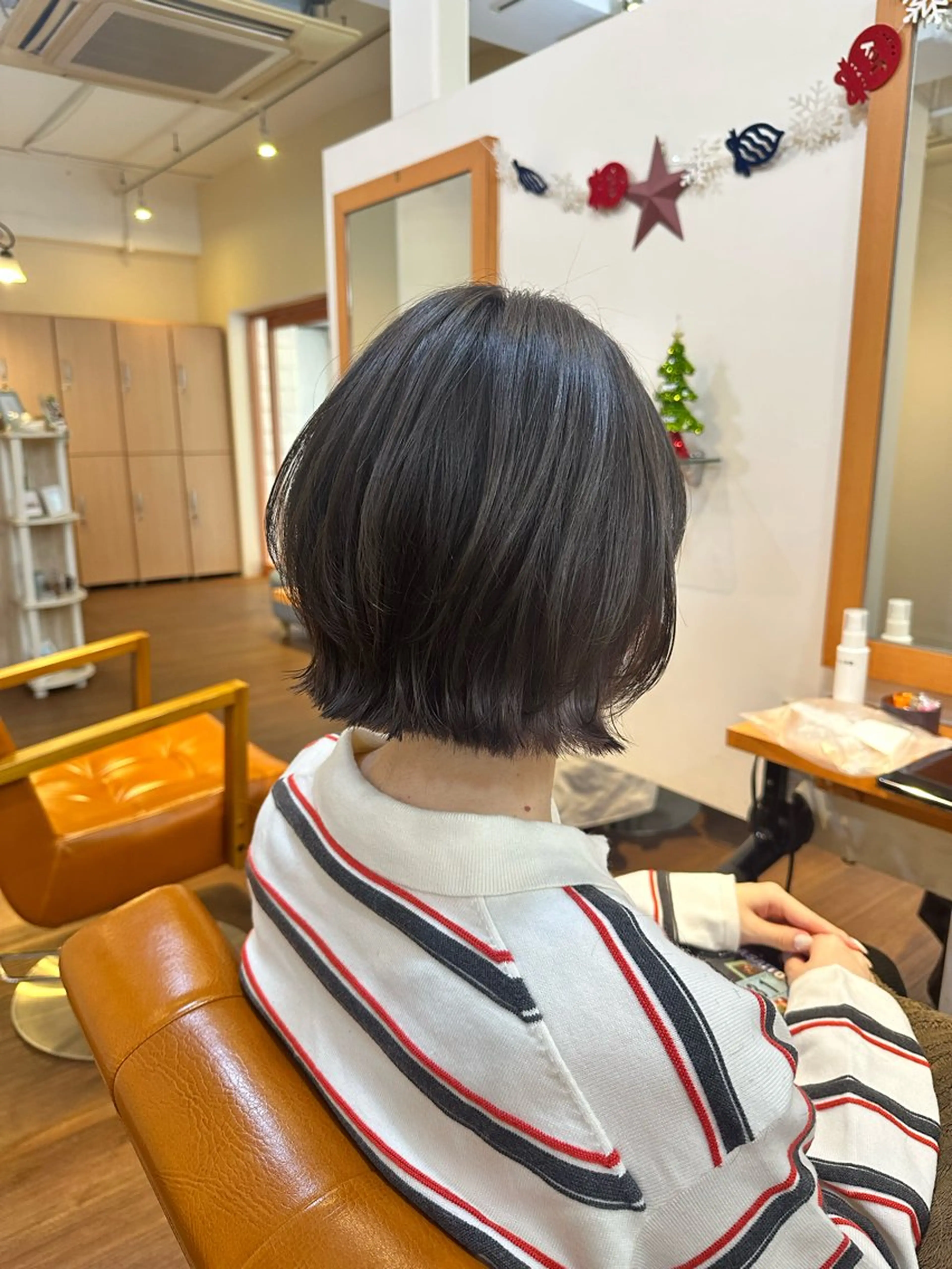 ミディアム カラー ボブレイヤー ボブ レイヤーカット カット ヘアカラー トリートメント 透明感カラー / INOUEのヘアスタイル