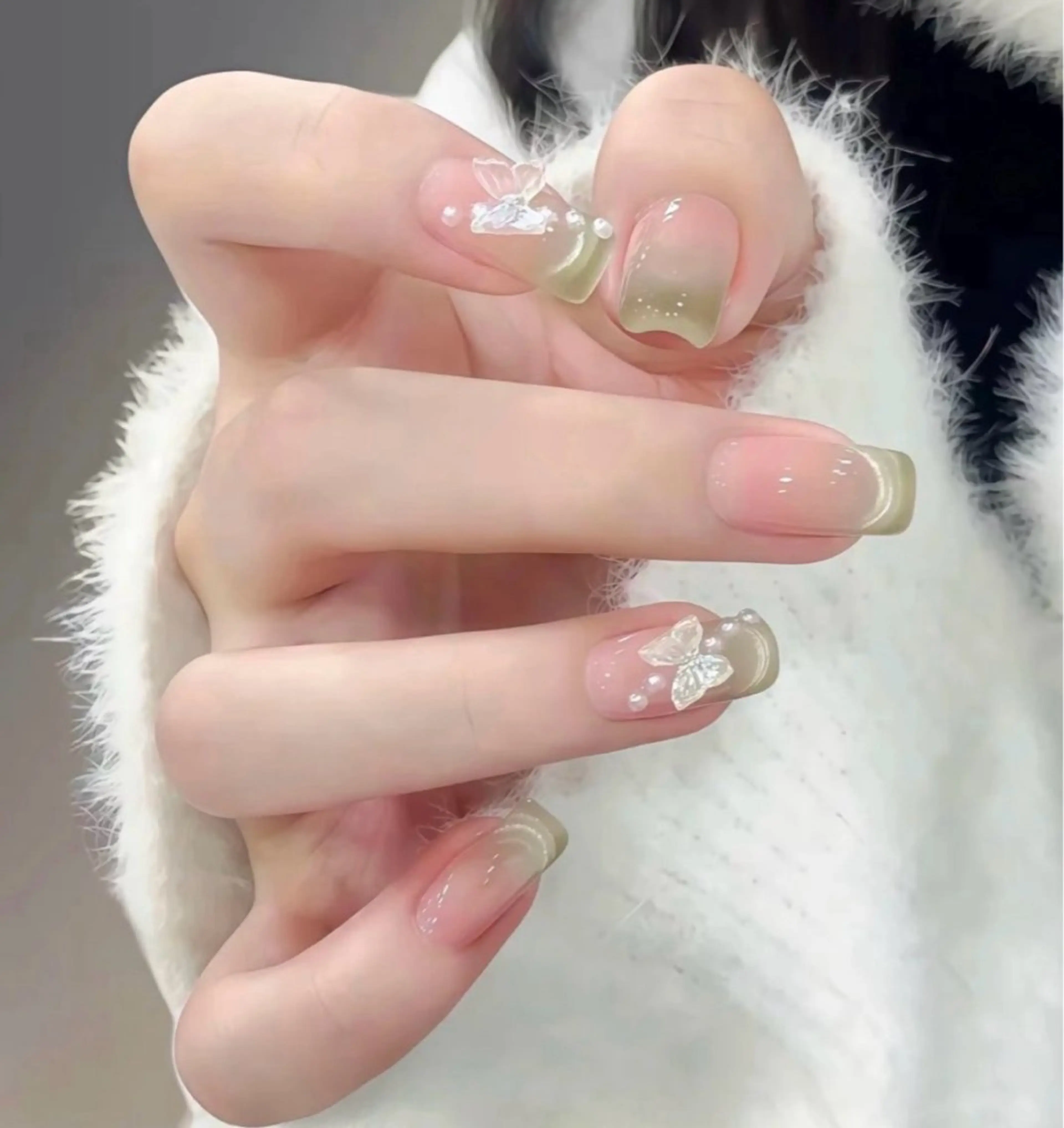 ネイル 夏美 葵のネイルデザイン