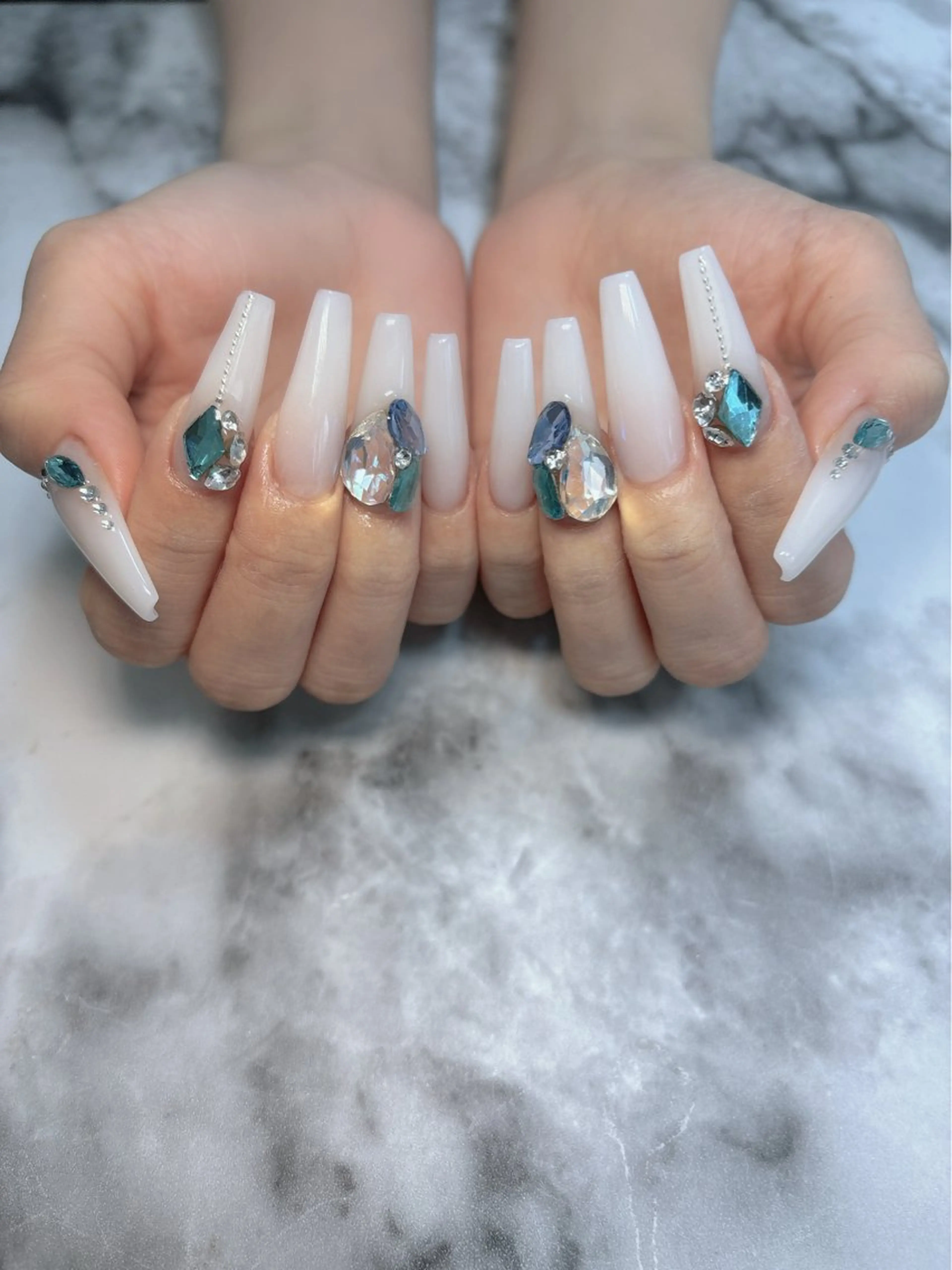 ネイル ハンドネイル salon de belnetta所属・kayo 💅のネイルデザイン