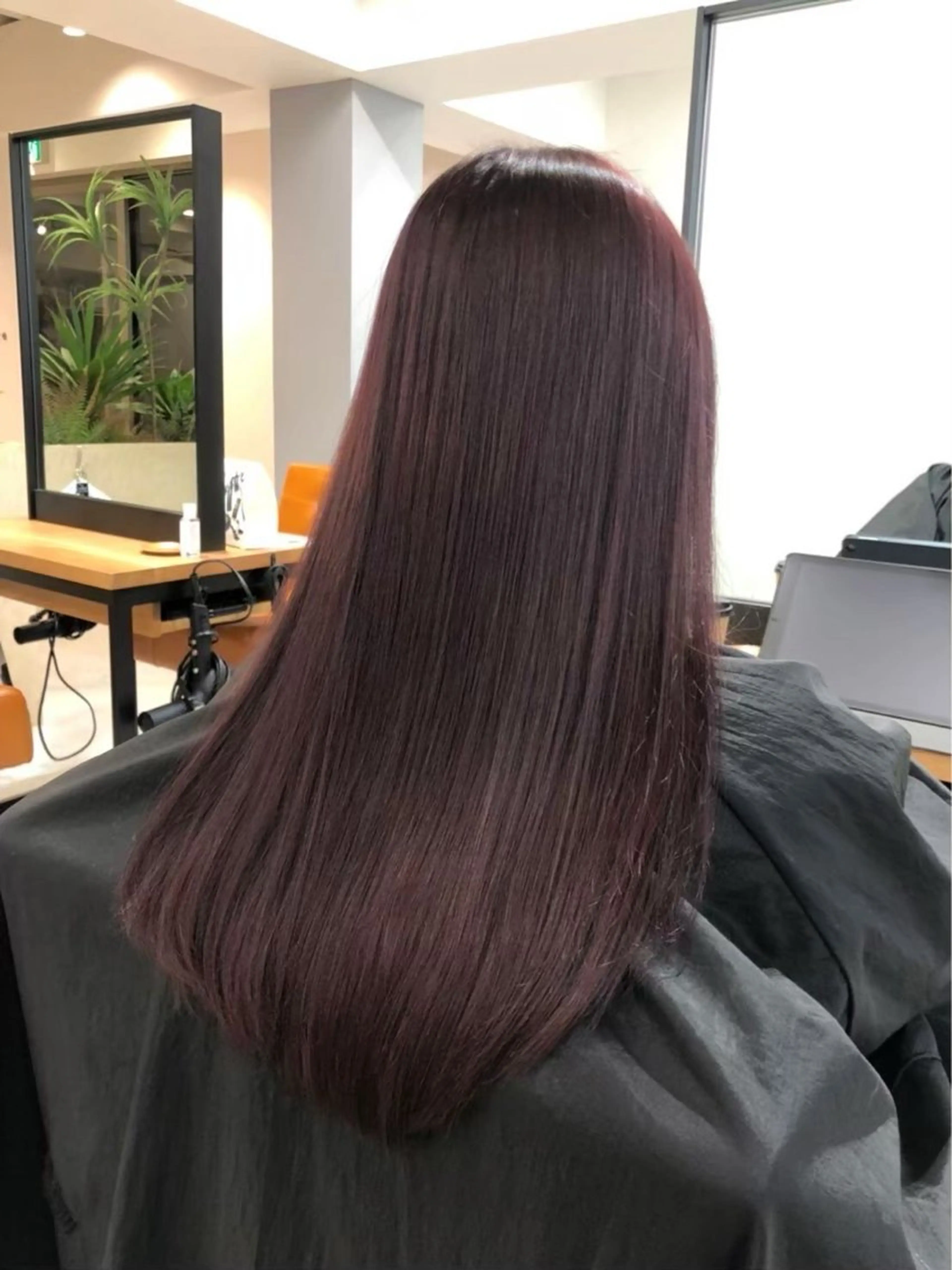 ロング 當銘 花蓮のヘアスタイル