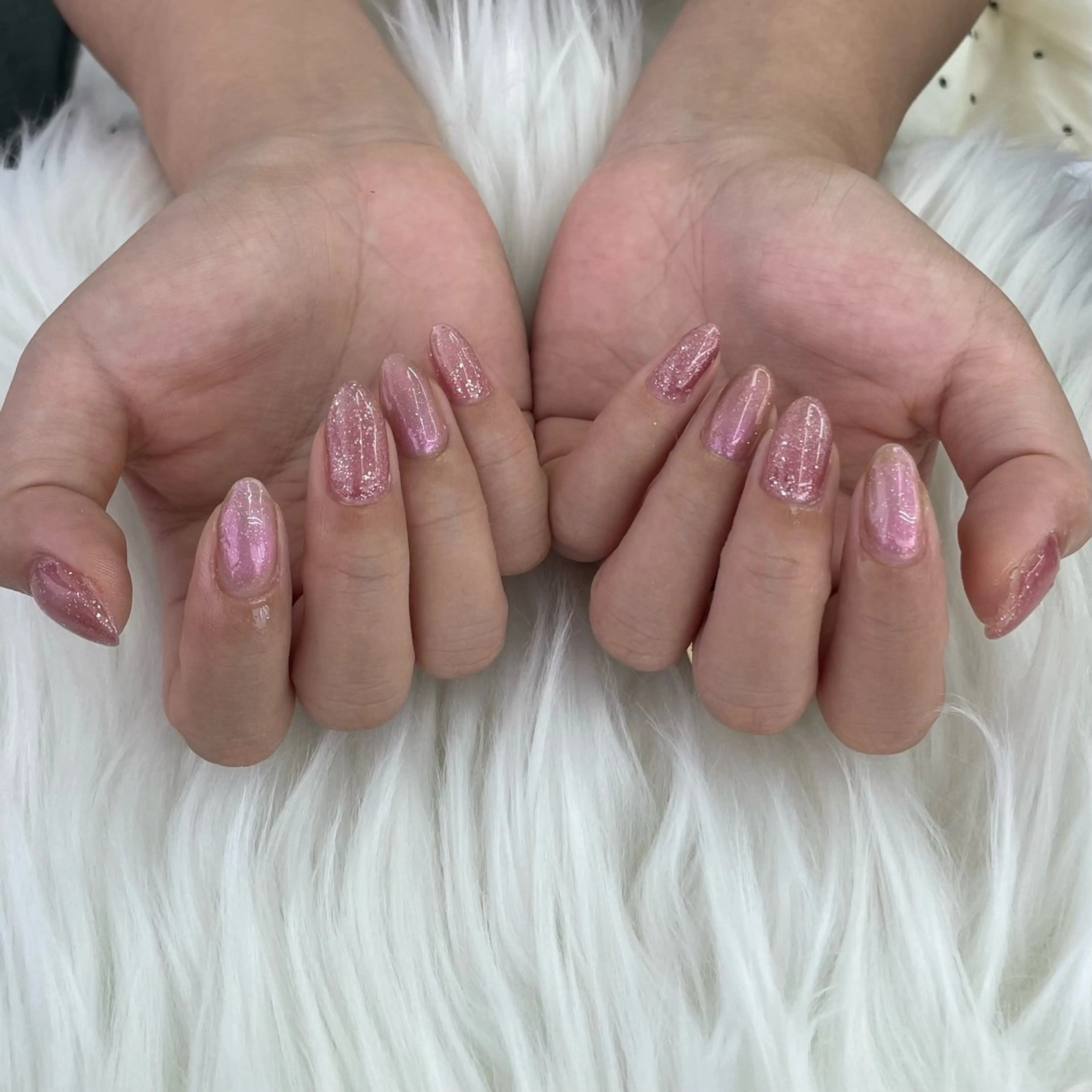 ネイル マグネットネイル オフィスネイル ピンク シンプルネイル ハンドネイル Queen Stella所属・Quee Stllaのネイルデザイン