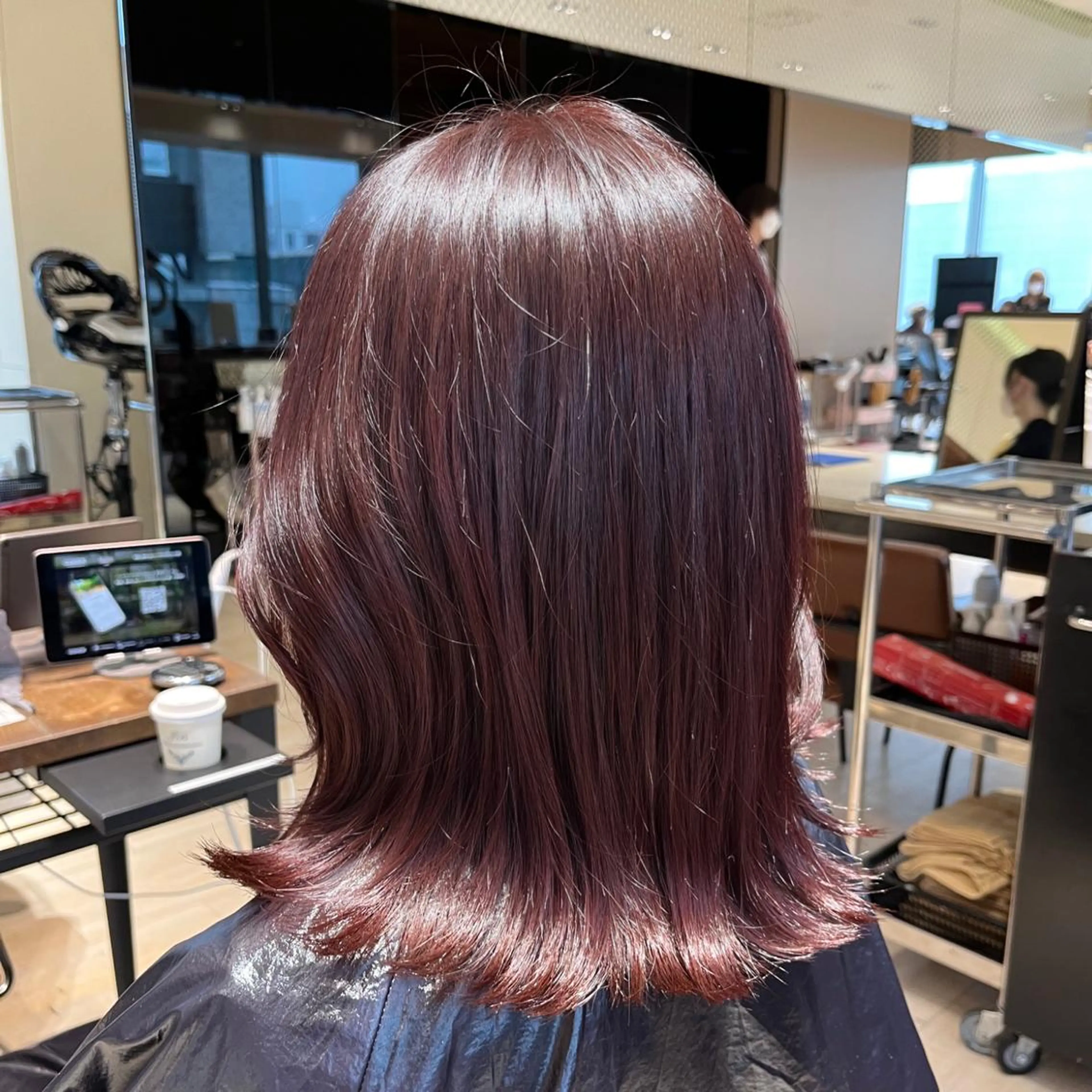 ミディアム カラー 佐藤 悠衣/透明感 カラー/似合わせ前髪のヘアスタイル