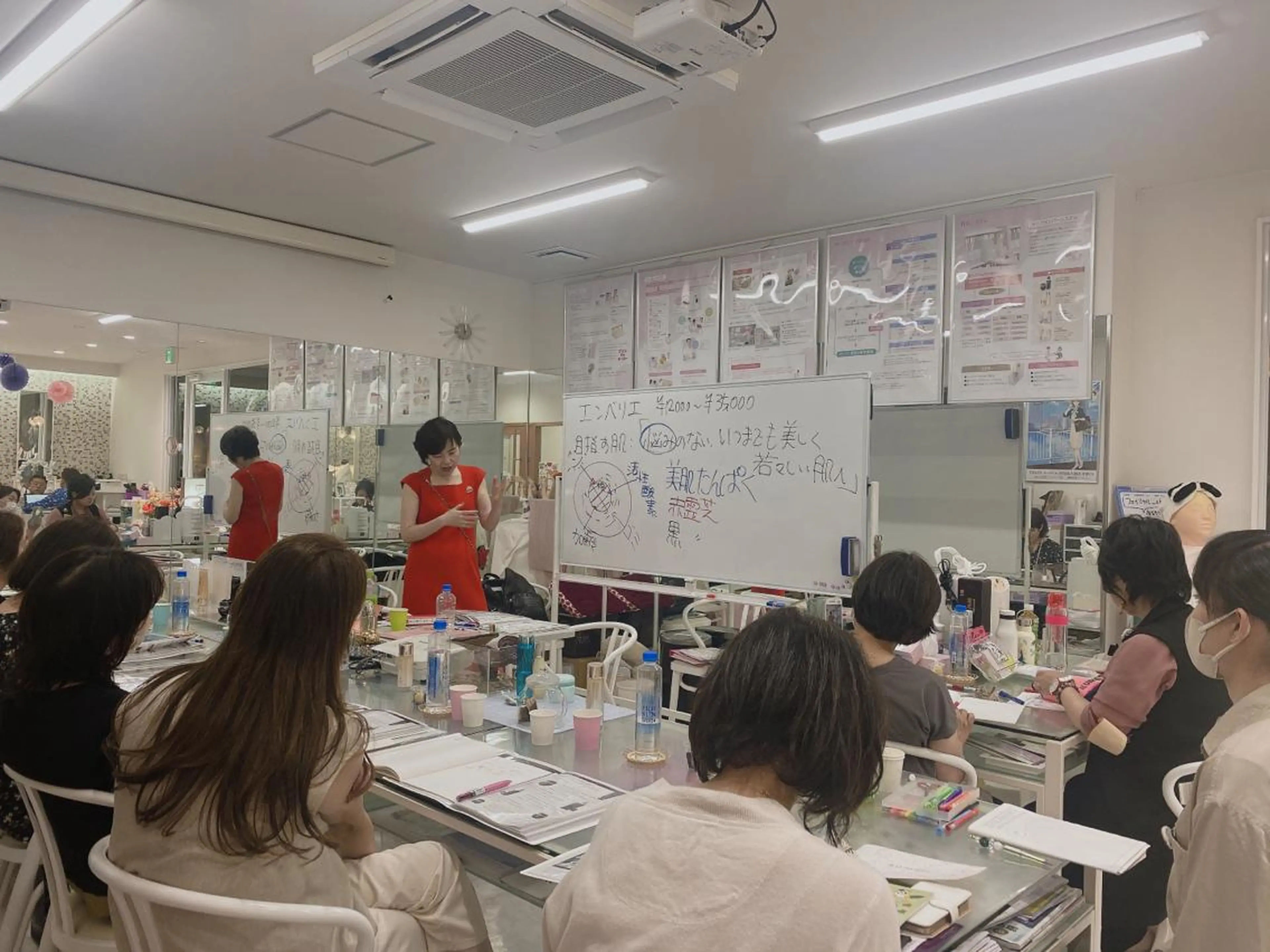 ショート ネイル マツエク・マツパ アイブロウ 小倉 麻由のエステ・リラクイメージ