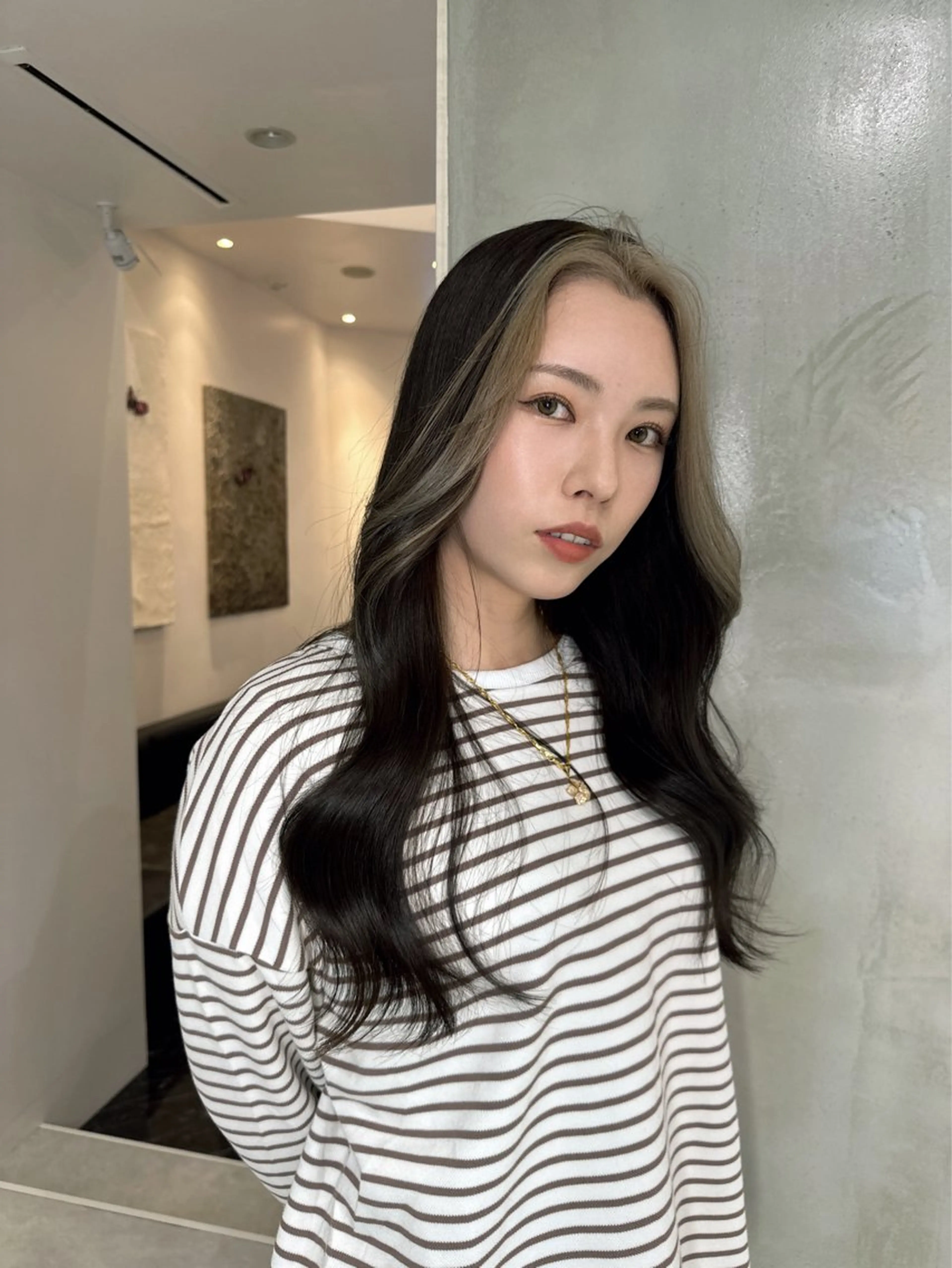 ロング カラー カット トリートメント 韓国レイヤー 似合わせカラーのヘアスタイル