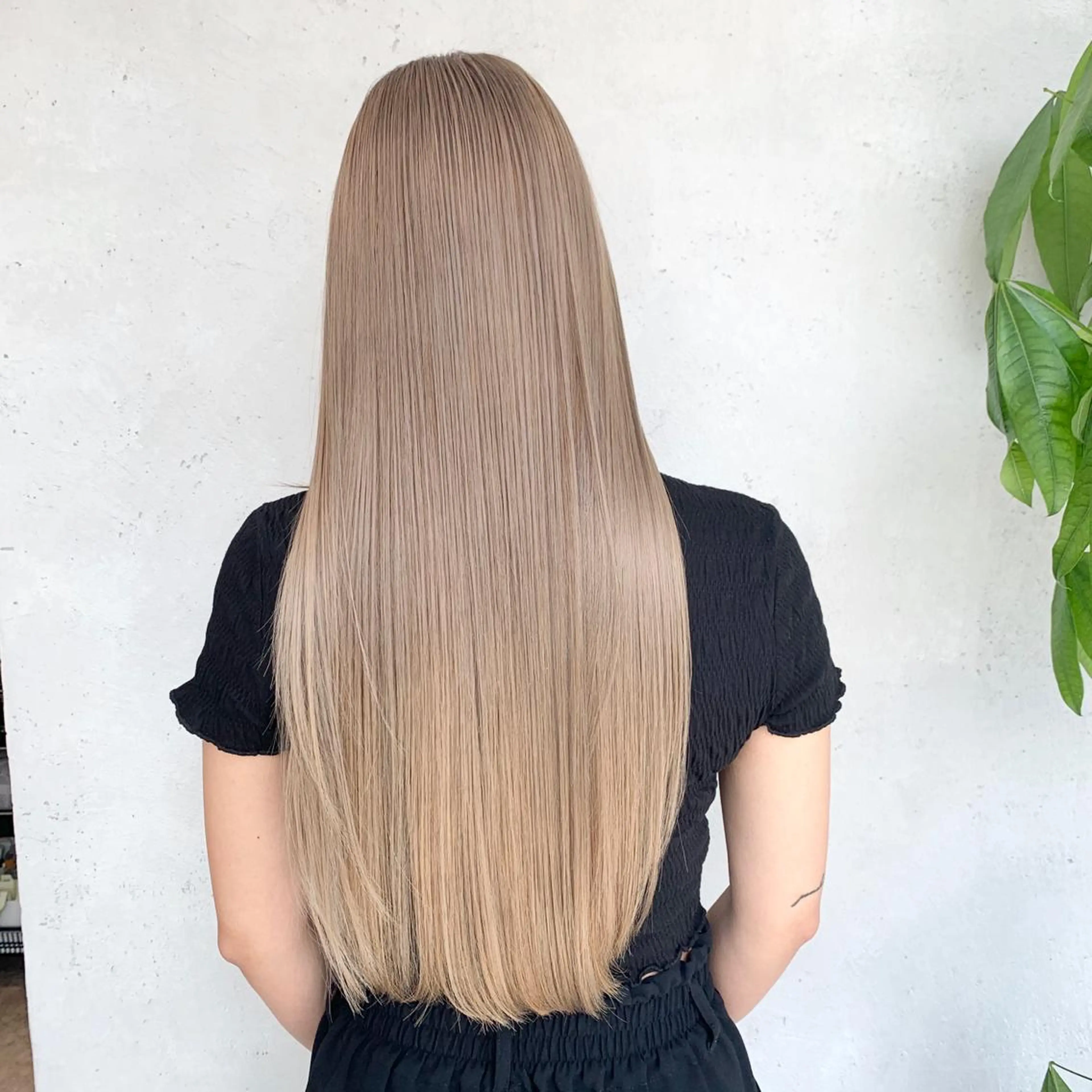 ロング カラー ヘアカラー 及川シゲル 髪質改善講師のヘアスタイル