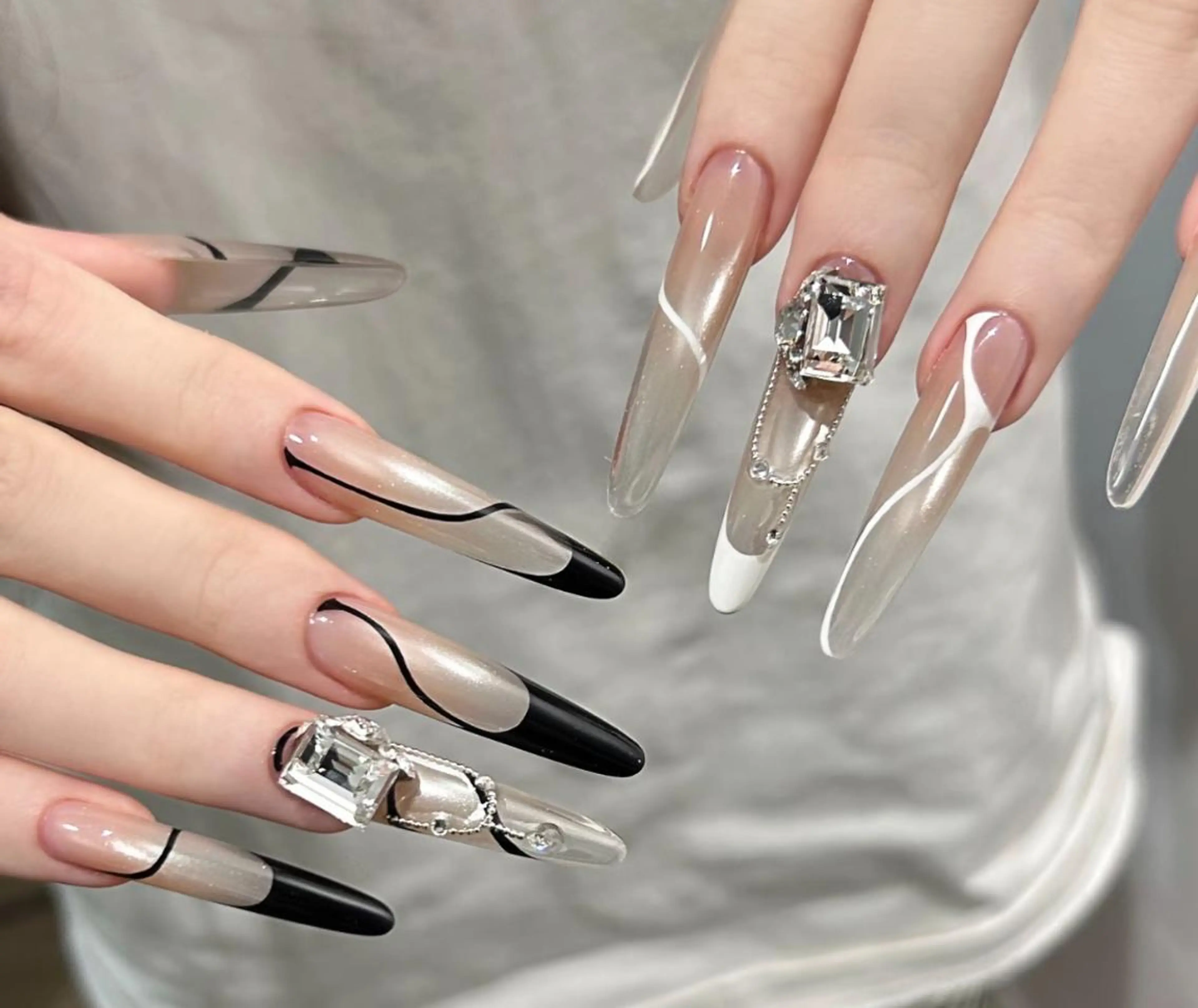 ネイル ハンドネイル 🎀 NaNa_nailのネイルデザイン