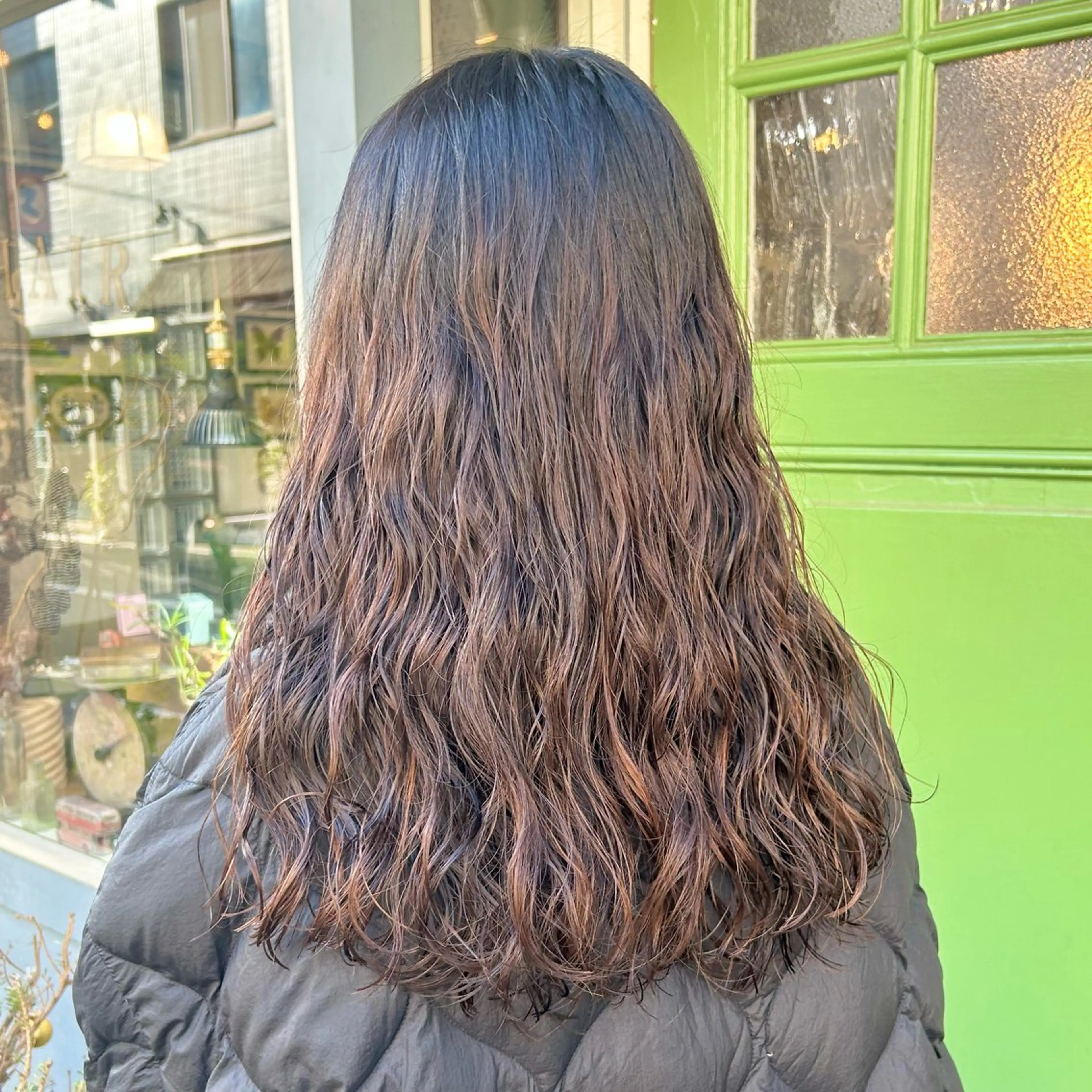 ロング パーマ ロング デジタルパーマ カット パーマ ヘッドスパ BRITS 渡辺 菜々子のヘアスタイル