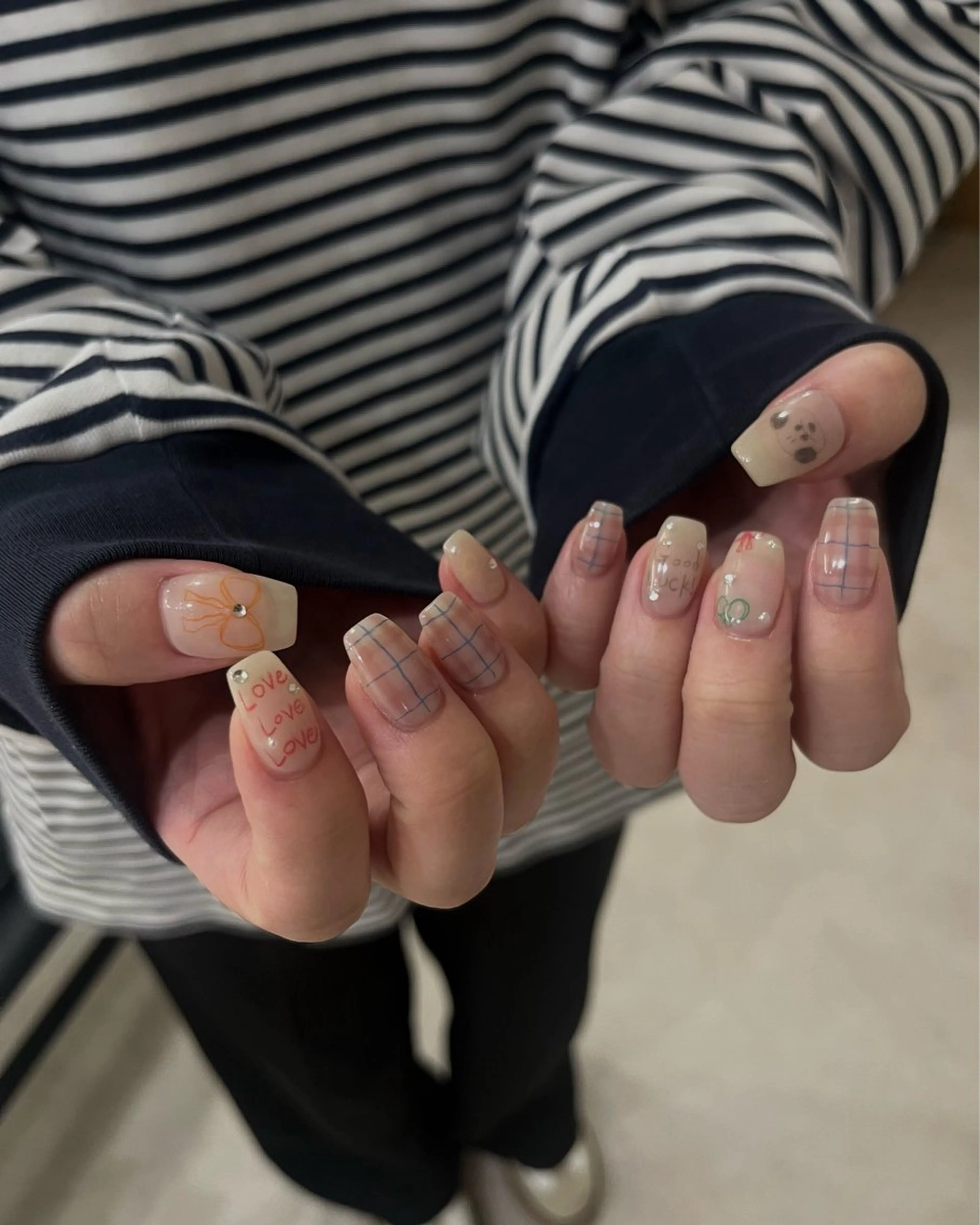 ネイル atelier moi所属・atelier moiのネイルデザイン