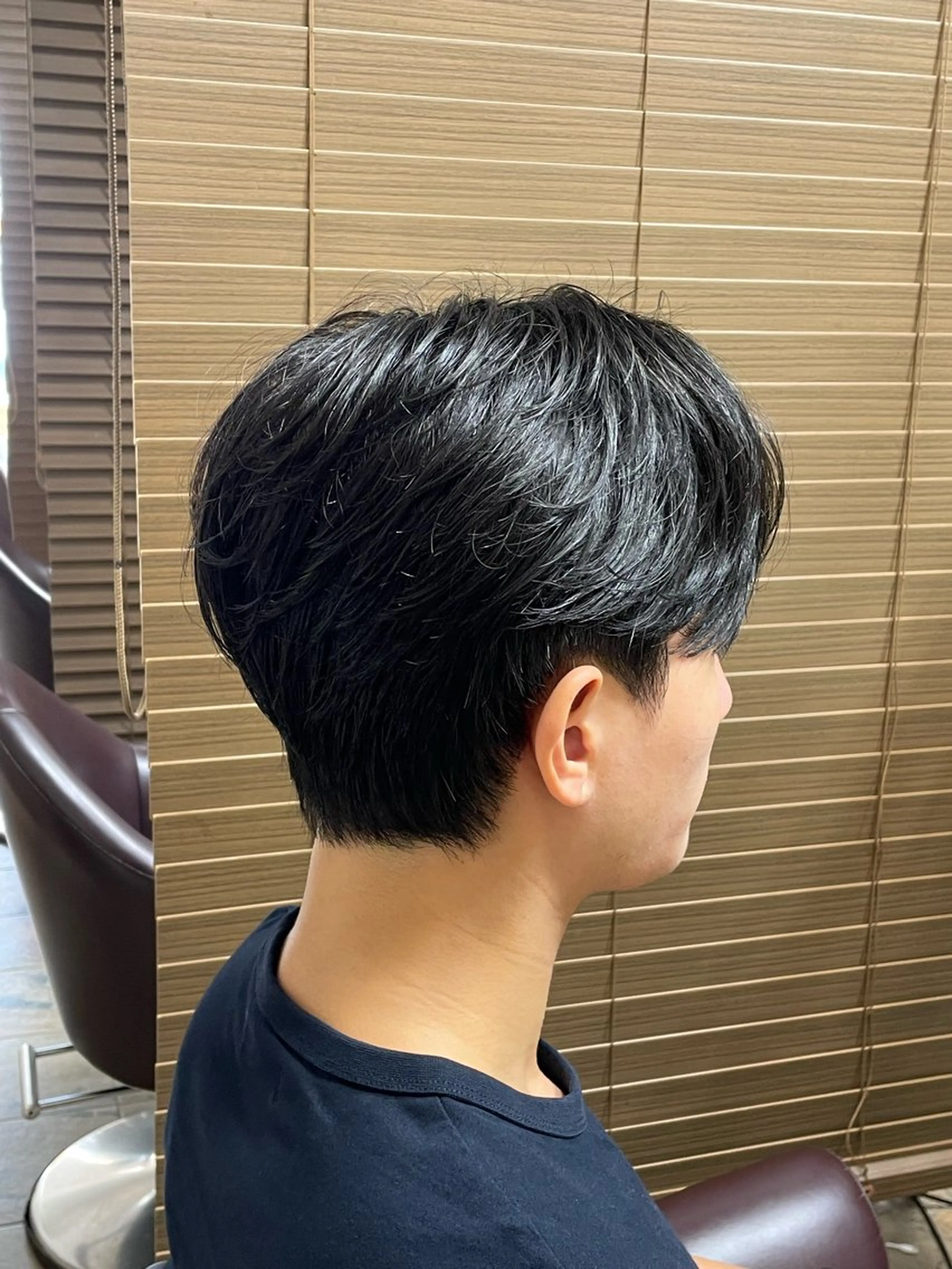 ショート パーマ メンズ カルマパーマ メンズ韓国風 メンズパーマ 刈り上げ 韓国風ヘア カット 榎戸 怜真のヘアスタイル